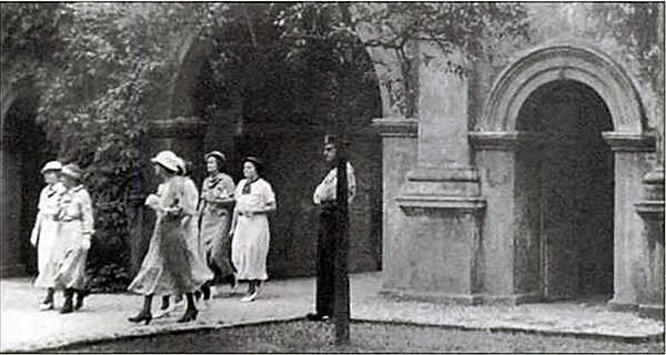 CofC Women in History header image.