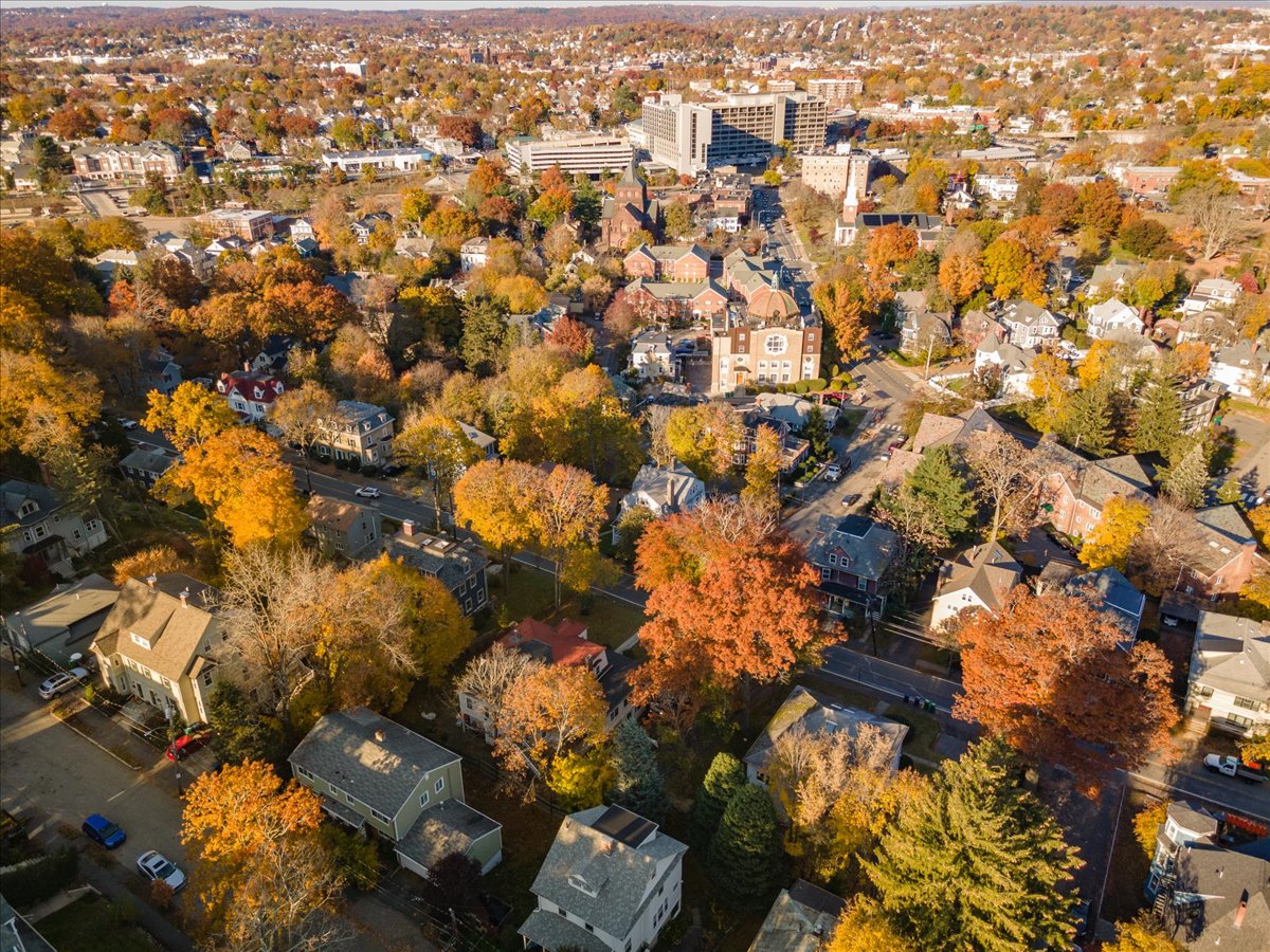 Preparing Your Home for a Fall Sale header image.