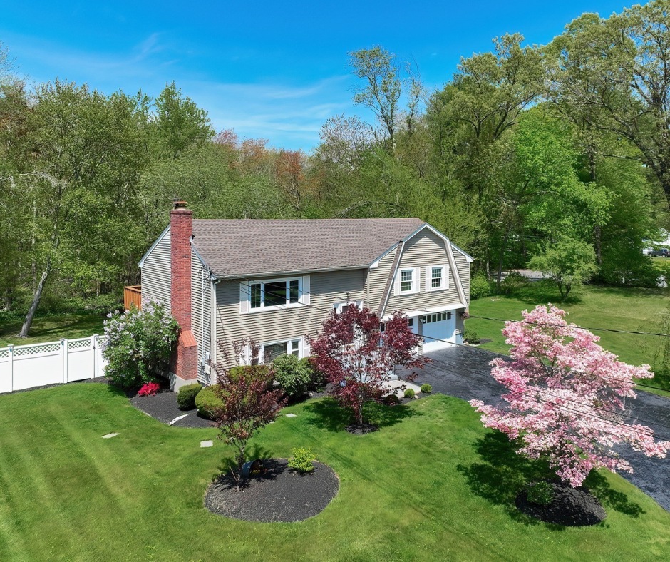 Tips to Navigate the Real Estate Market in Massachusetts header image.