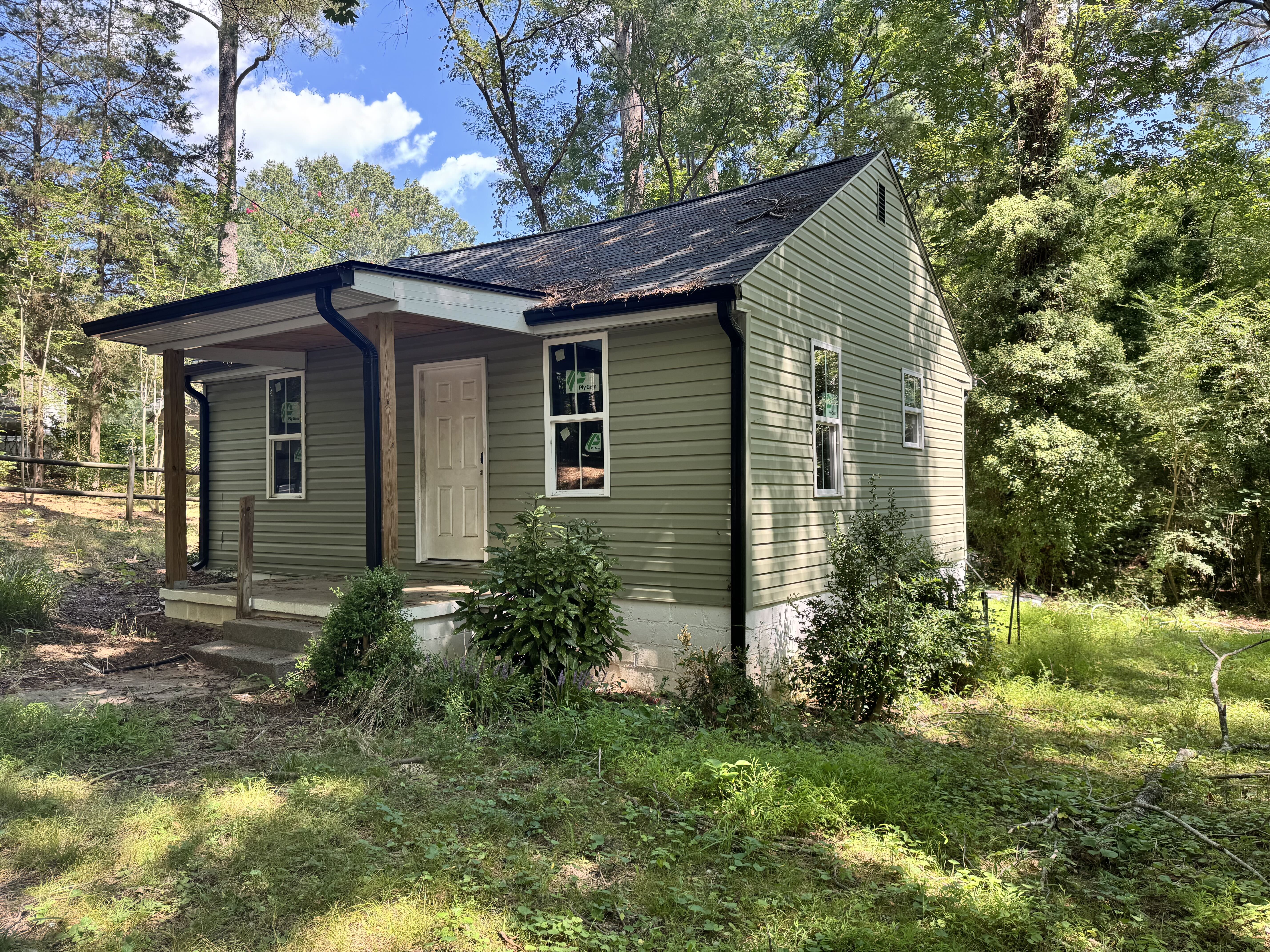 232 N Hall Street: A Renovation-Ready Investor Opportunity in Warrenton header image.
