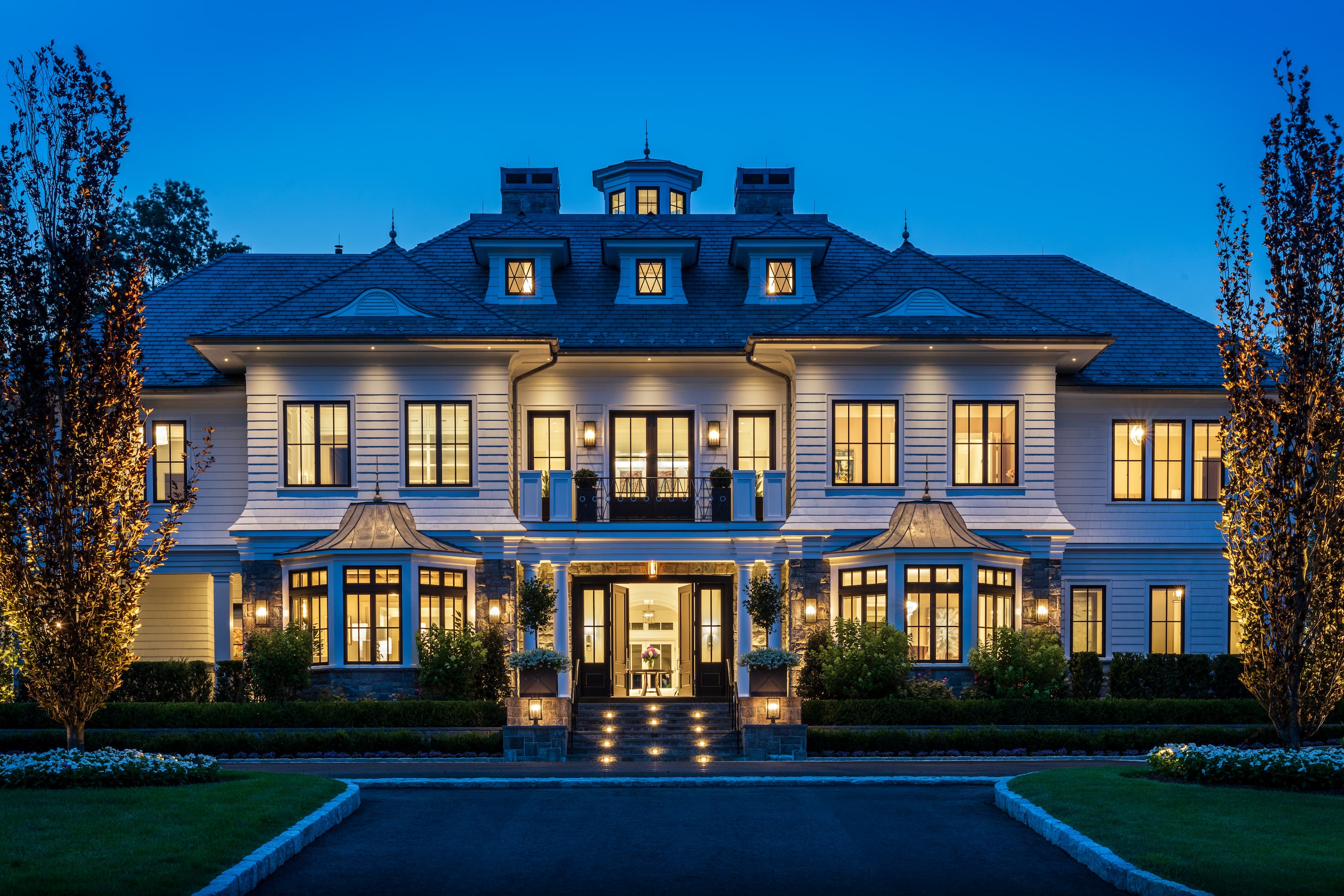 Inside the Finest Homes: A Tour of Long Island's Luxury Real Estate Market header image.