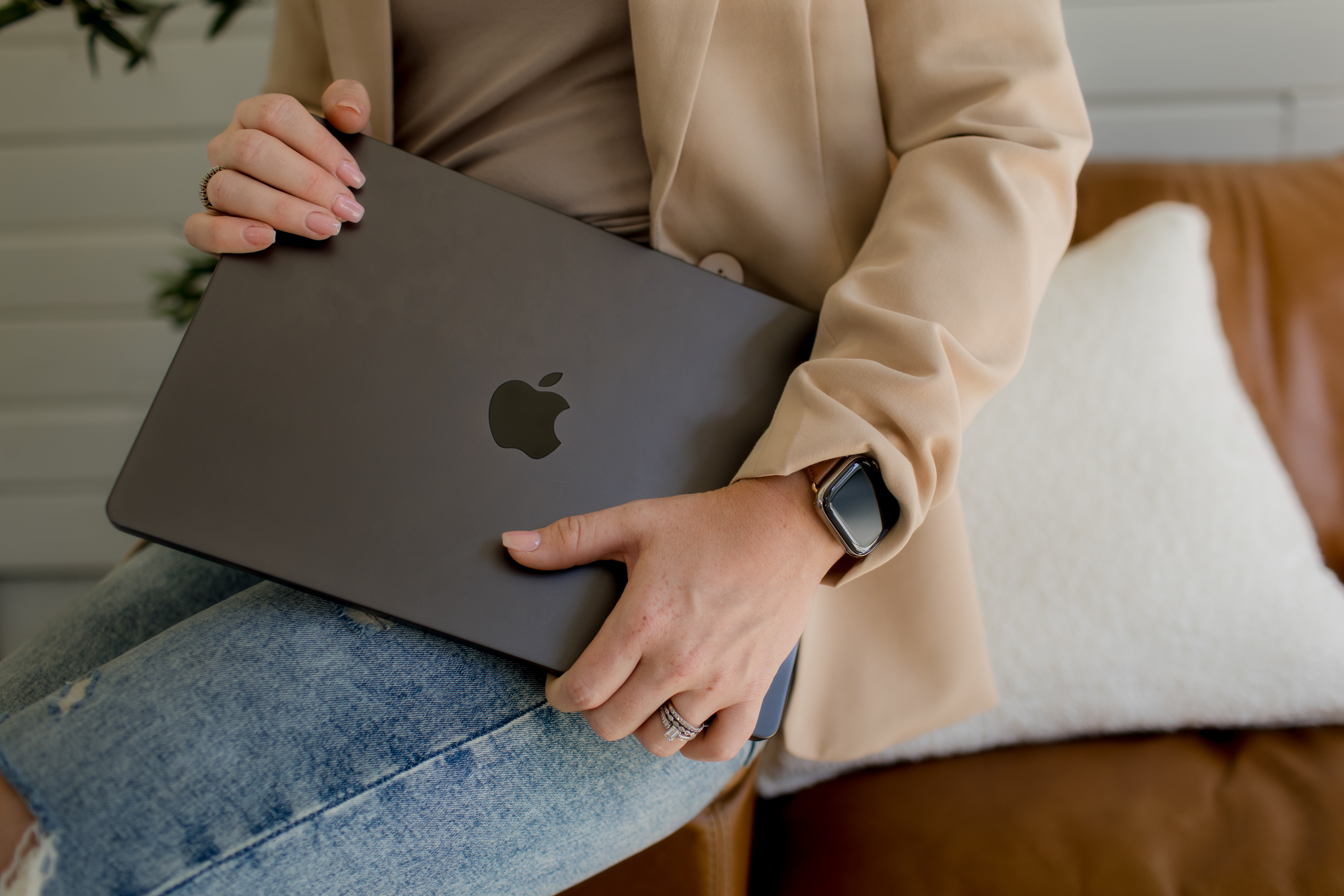 Top 5 Reasons Buyers Love Walkable Communities in Lake Tapps header image.