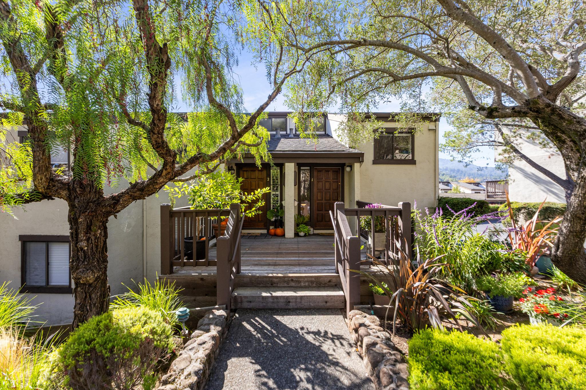 Landscaped entrance to 45 Corte Real #1 in Greenbrae