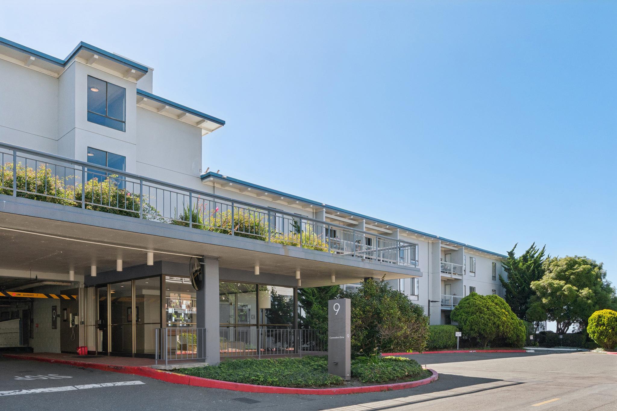 Exterior of 9 Commodore Drive in the Watergate community of Emeryville, California