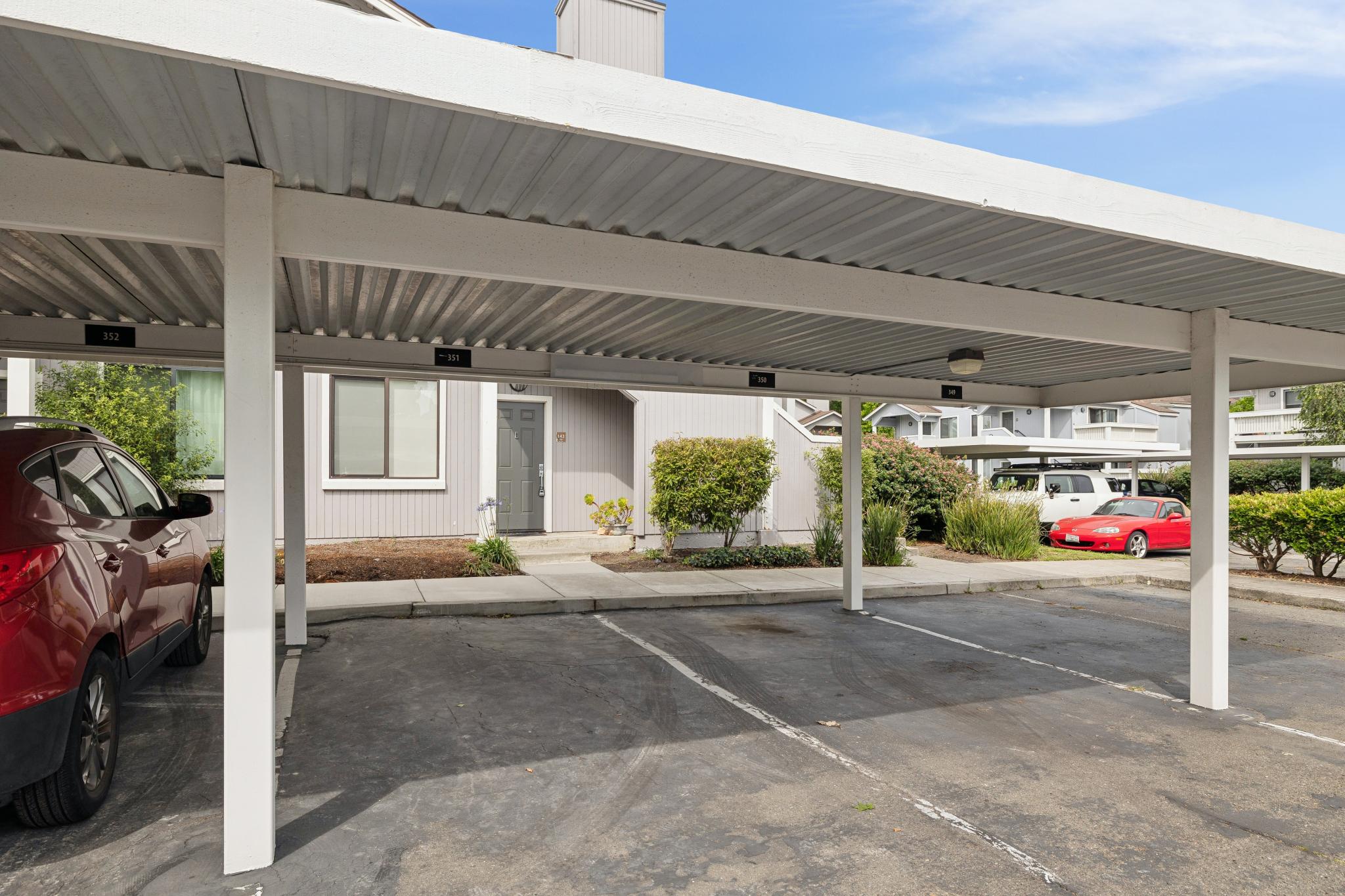 Covered carport parking at 189 Schooner Ct in Richmond