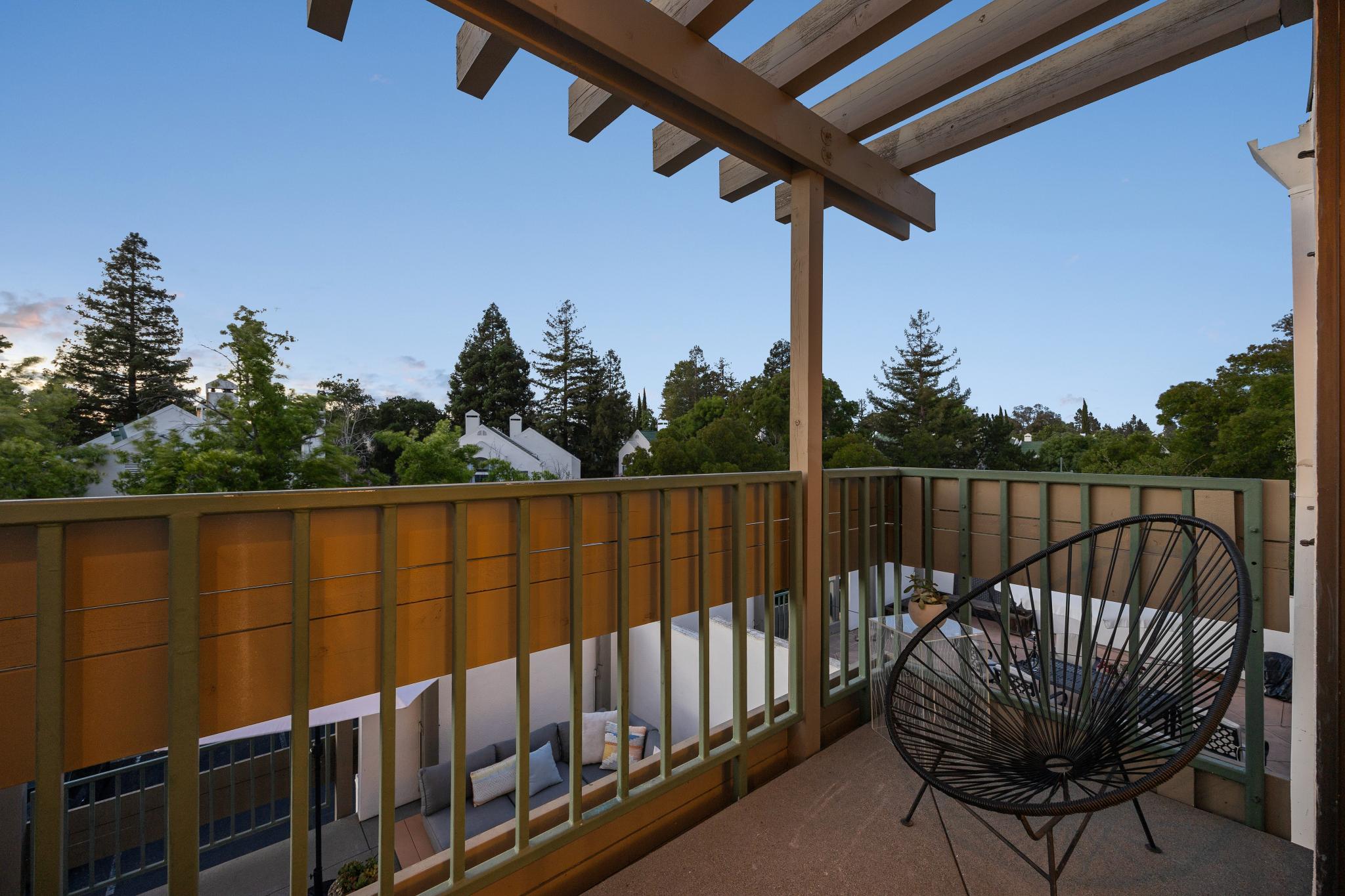 Upper-level private balcony at 36 Mozden Ln in Pleasant Hill