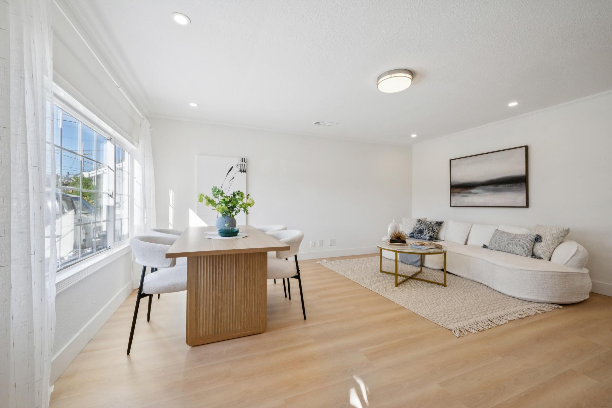 Bright living room at 5104 Tehama Ave in Southwest Annex, Richmond