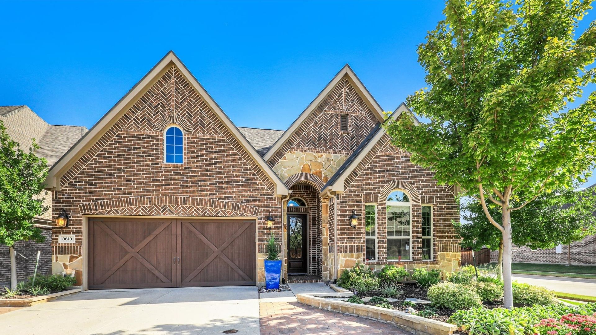 Why Buyers Are Looking for Boutique 55+ Communities Like The Legends header image.