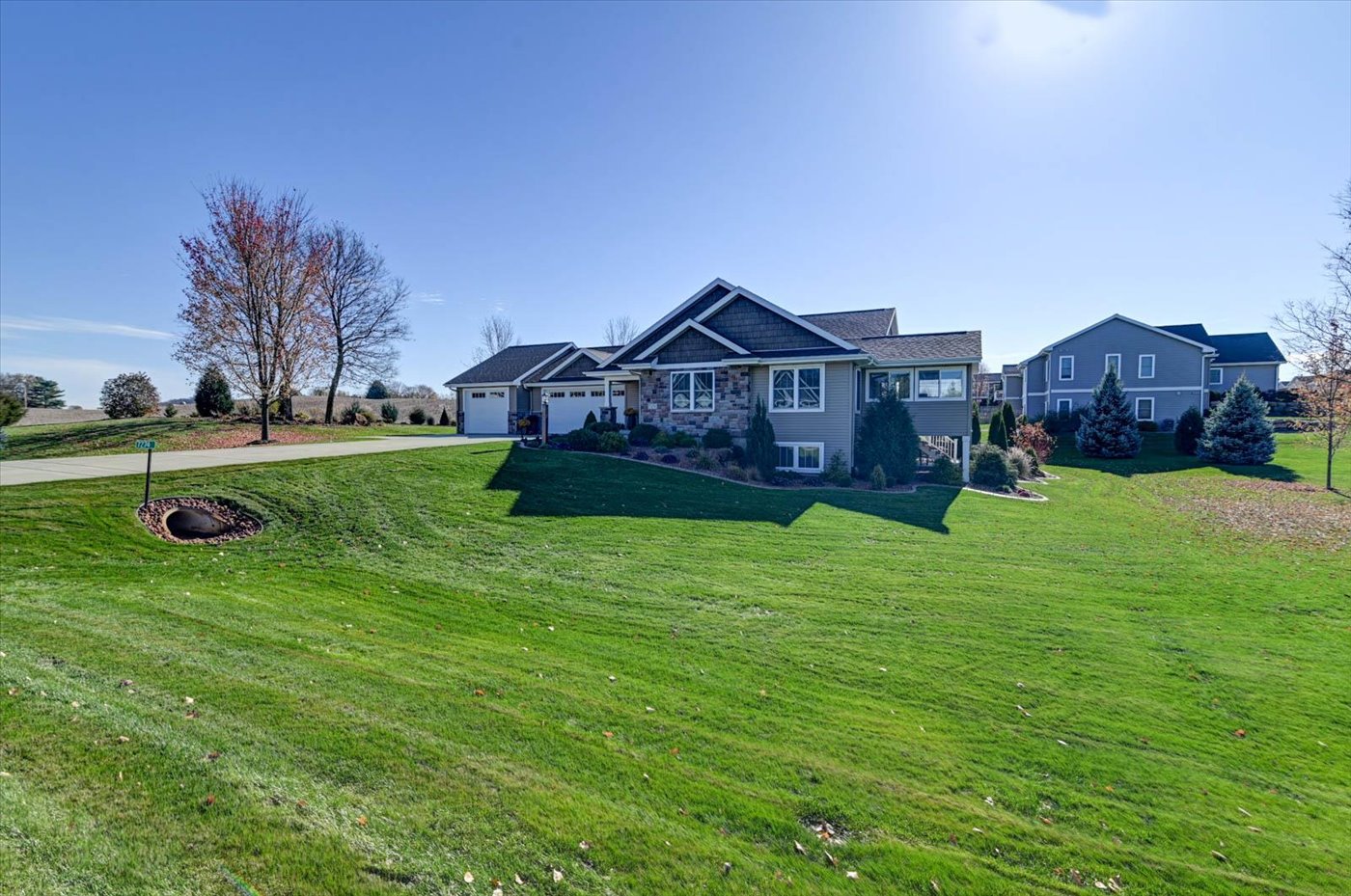 Top Reasons to Choose the Ferraro Real Estate Team for Home Selling in Middleton, WI header image.