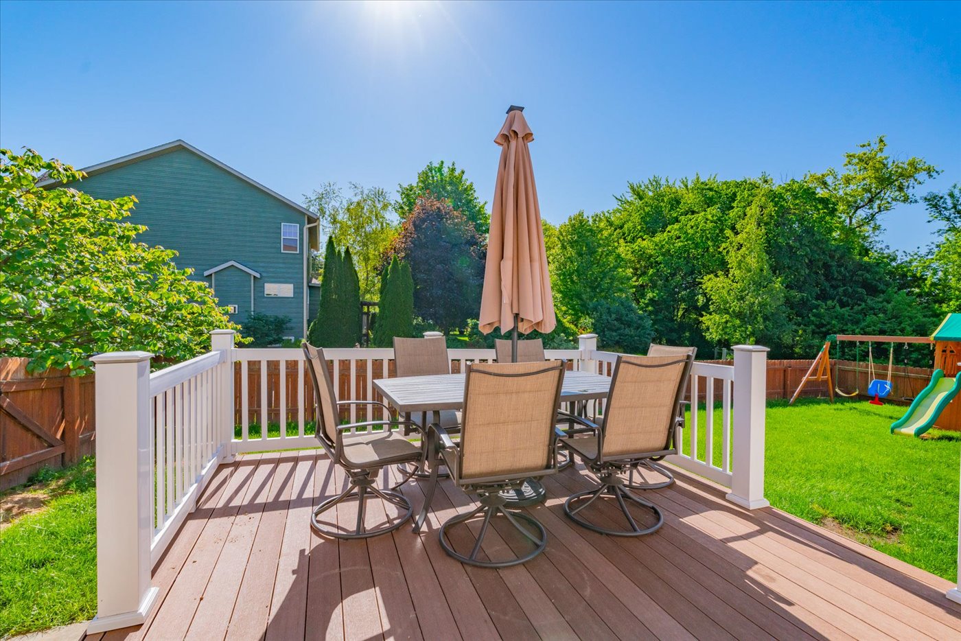Top Reasons to Choose the Ferraro Real Estate Team for First-Time Home Buyers in Madison, WI header image.