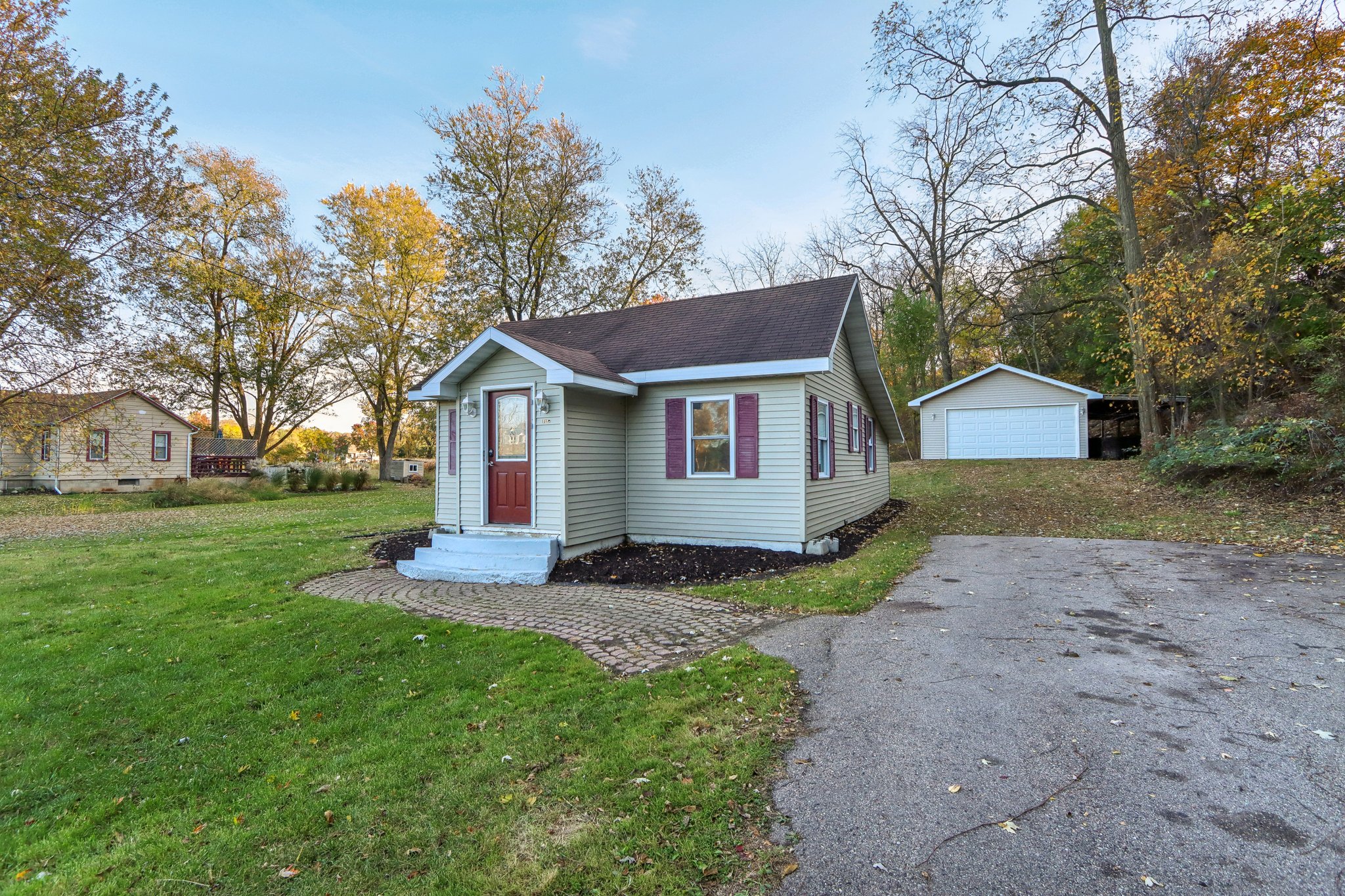 Top Reasons to Choose the Ferraro Real Estate Team for Investment Analysis in DeForest, WI header image.