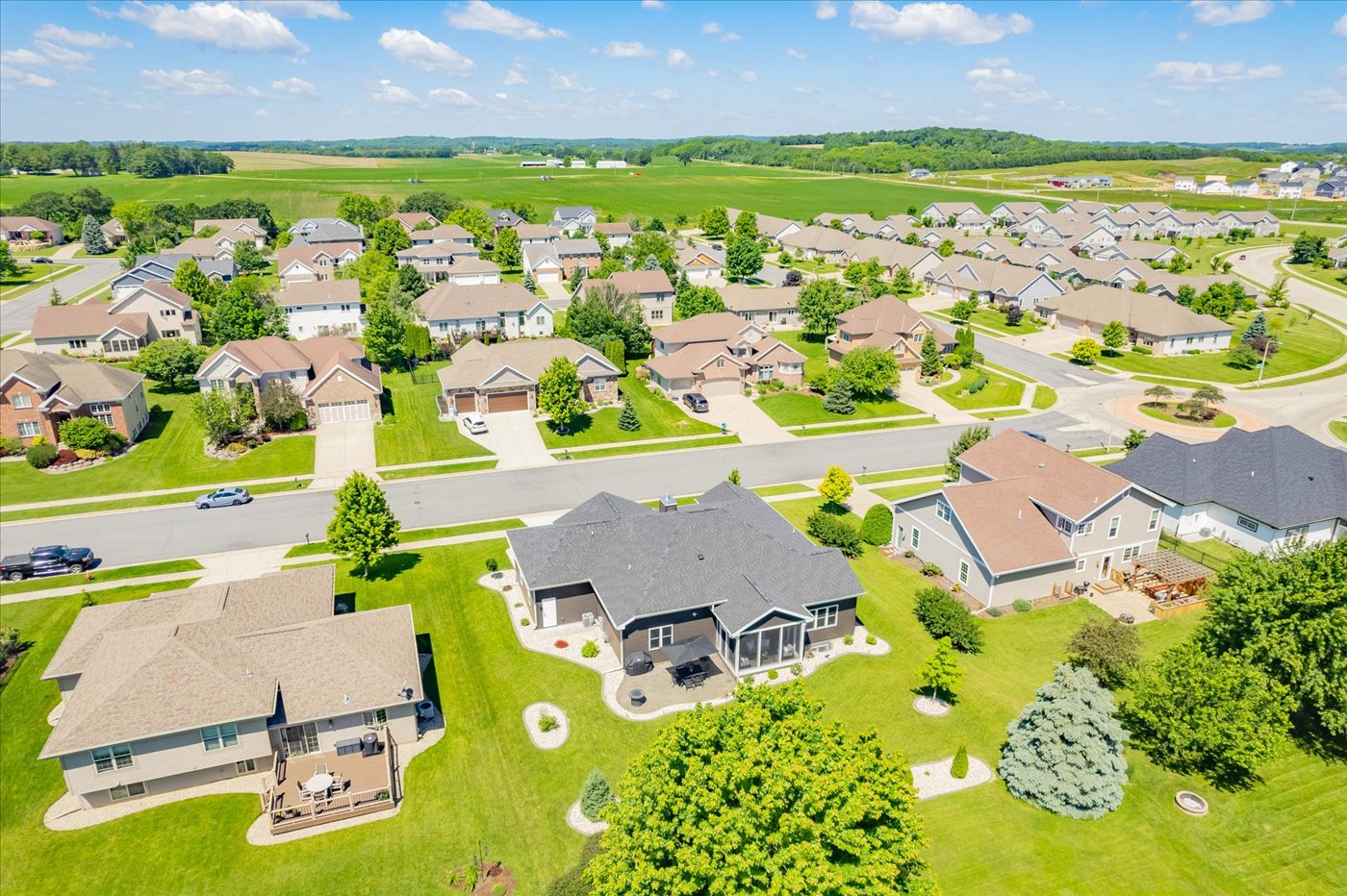 Top Reasons to Choose the Ferraro Real Estate Team for Home Selling in Madison, WI header image.