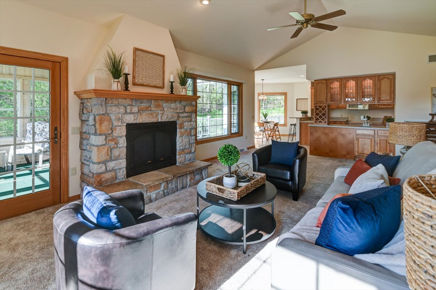 How to Prepare Your Home for Listing Photos (Checklist + Tips) header image.