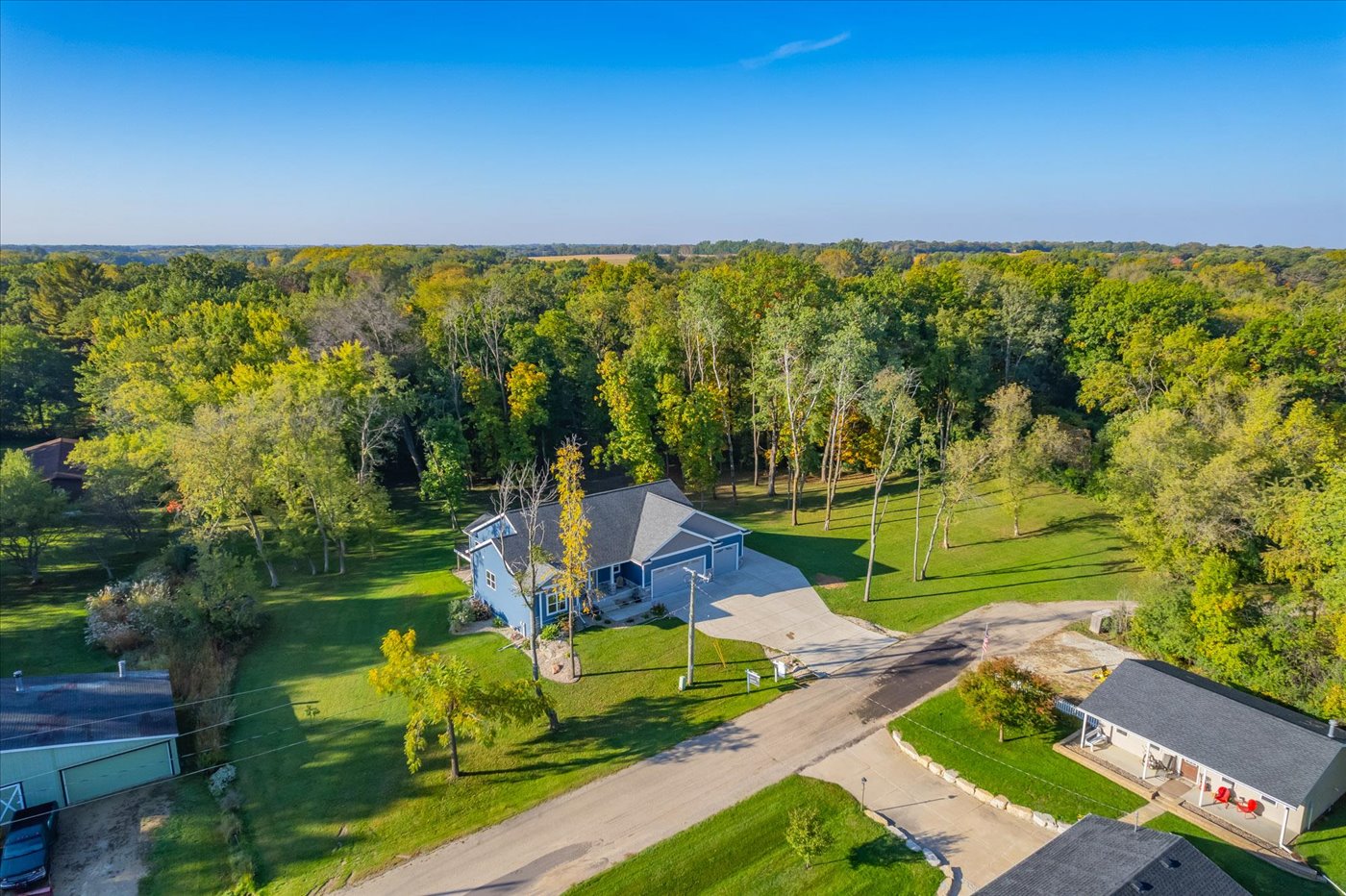 Why People Are Moving to Dane County: Lifestyle, Jobs, and Community header image.