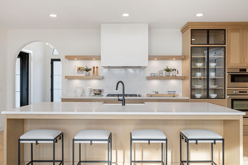 Kitchen Trends We’re Seeing in New Builds for 2025 header image.