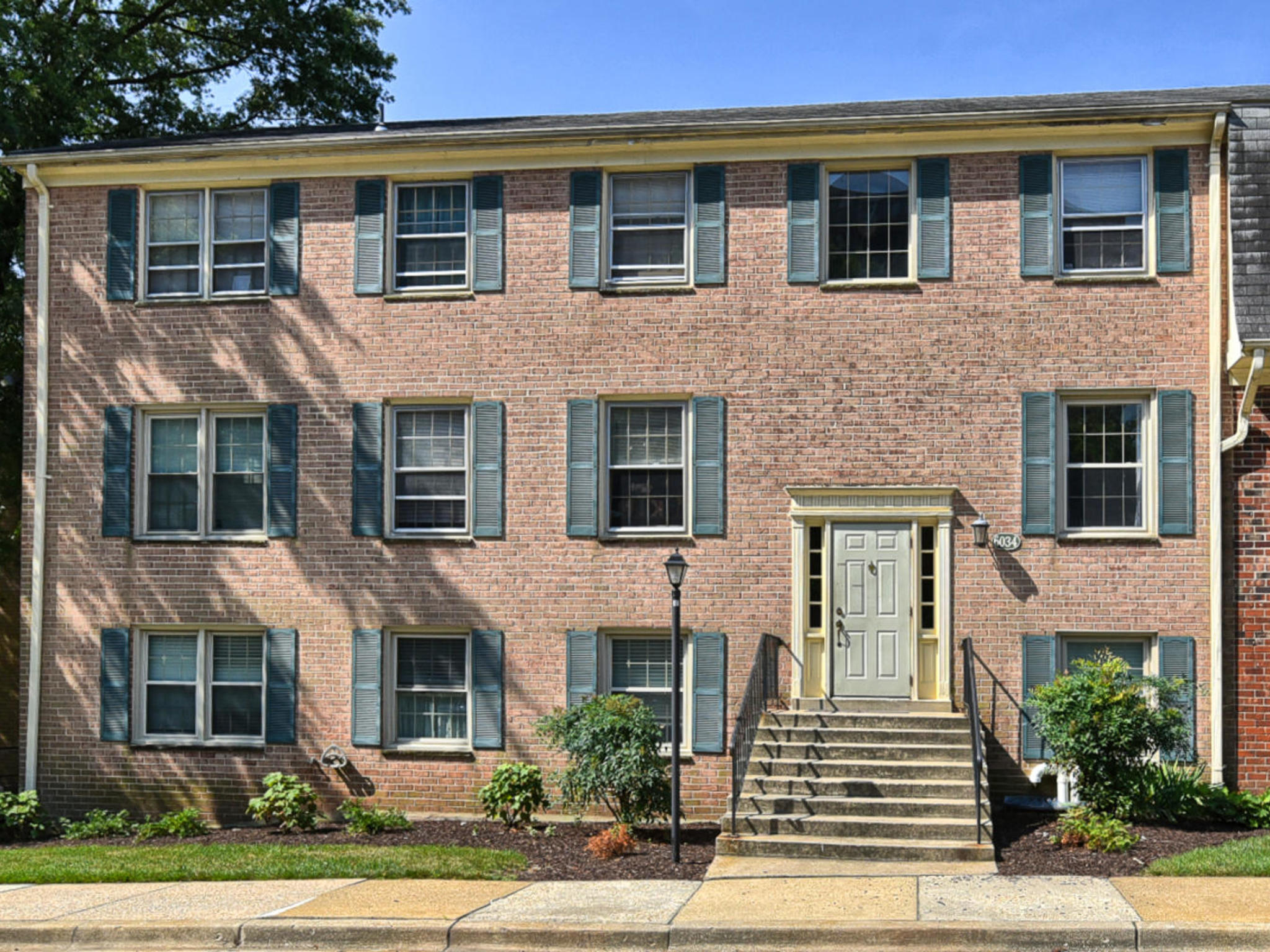 Westchester Park 6034 Westchester Park Dr #101 College Park, MD 20740 Just Listed! By-12:45Team header image.