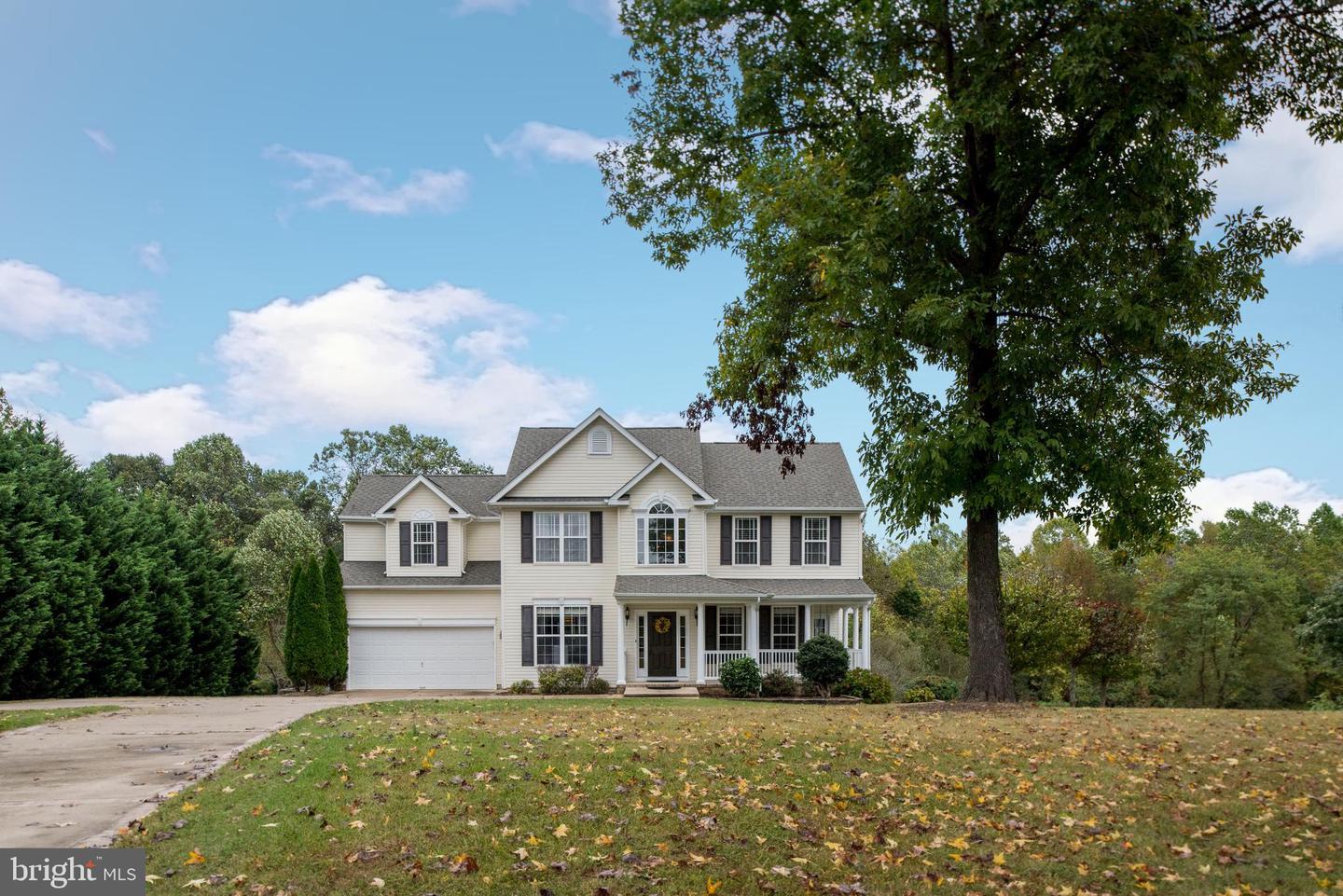 8439 Den Circle, King George, VA 22485 - Just Listed by 12:45 Team! header image.
