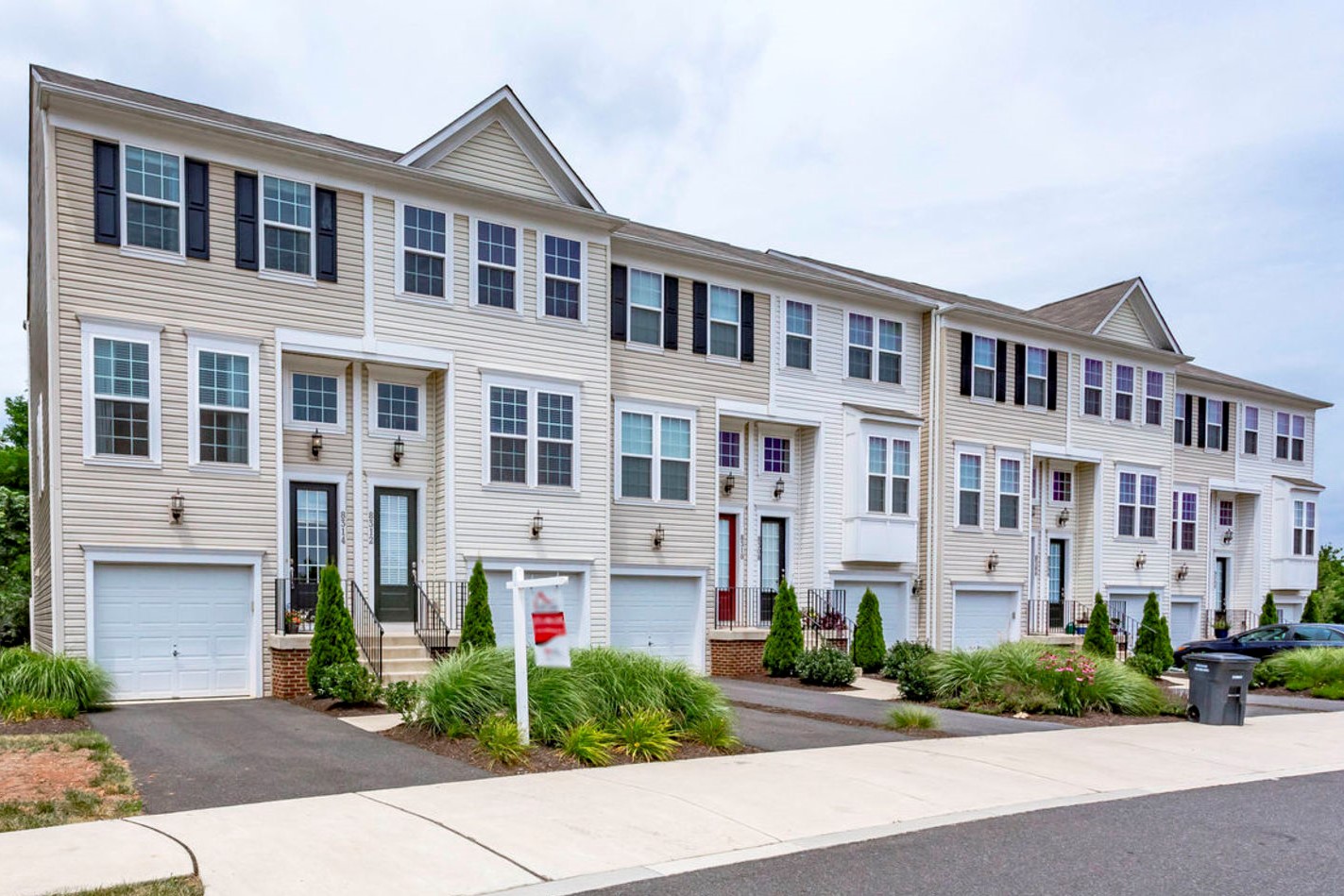 Heritage Crossing 8314 Scotland Loop, Manassas, VA 20109 For Sale! By-12:45Team header image.