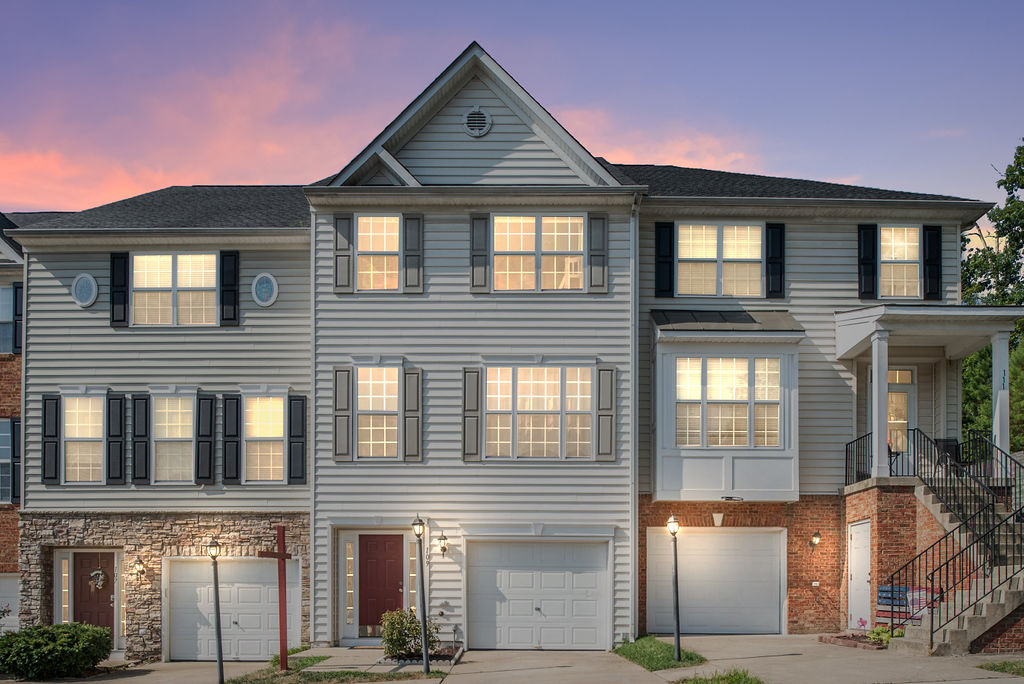 Port Aquia 109 Dolphin Cove, Stafford VA 22554 Just Listed! By-12:45Team header image.
