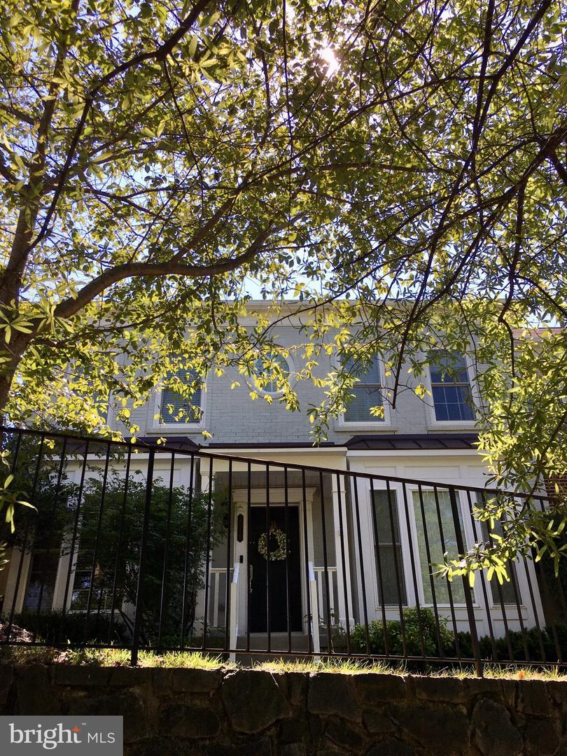 20775 Red Cedar Dr, Leesburg, VA 20175-8787 - Coming Soon!! header image.