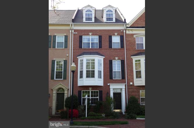 5103 Gardner Dr, Alexandria, VA, 22304 - Coming Soon Rental - 12:45 Team header image.