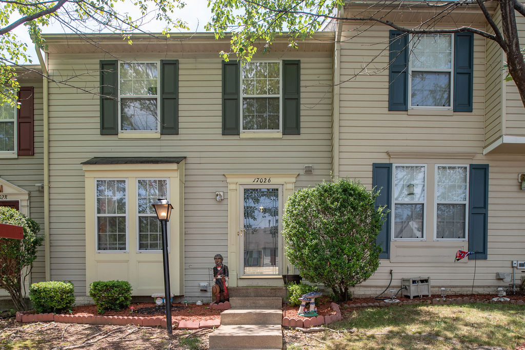 Princeton Woods 17026 Point Pleasant Lane, Dumfries, 22026 Just Listed! By-12:45Team header image.