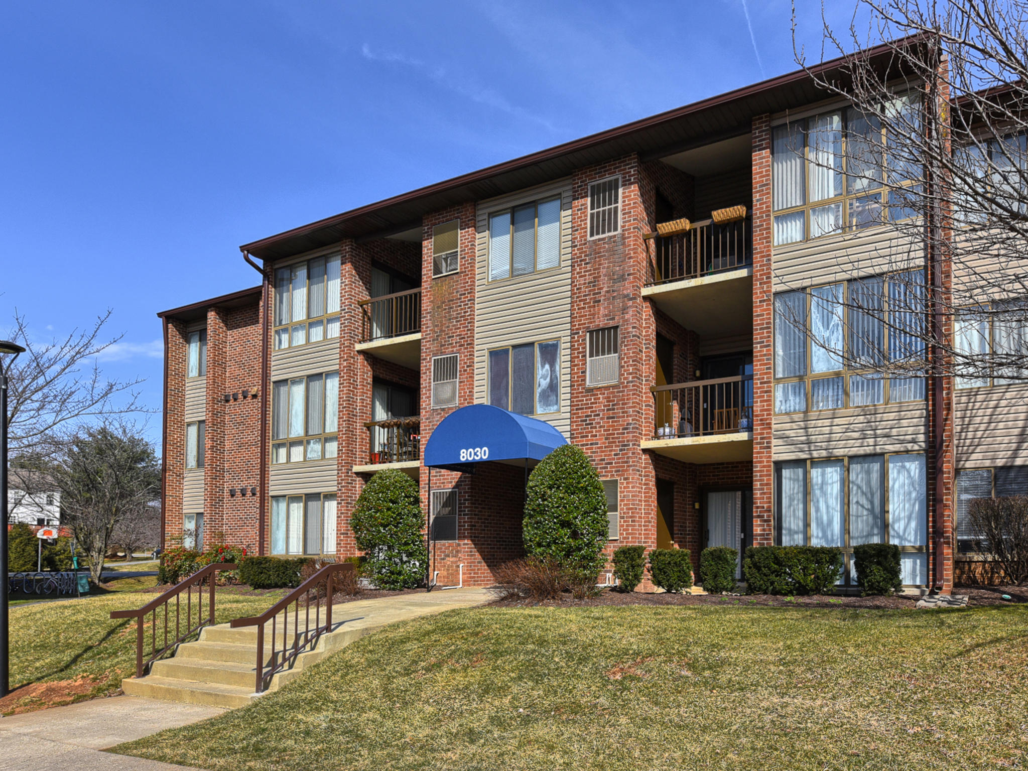 Mallard Cove  8030 Needwood Rd Unit #T104, Derwood, MD 20855 Just Listed! By-12:45Team header image.
