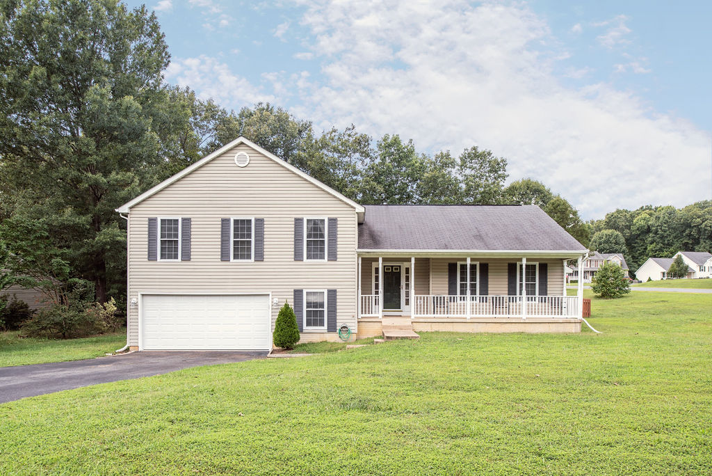 Kingswood 11803 Kingswood Blvd, Fredericksburg VA 22408 Open House! By-12:45Team header image.