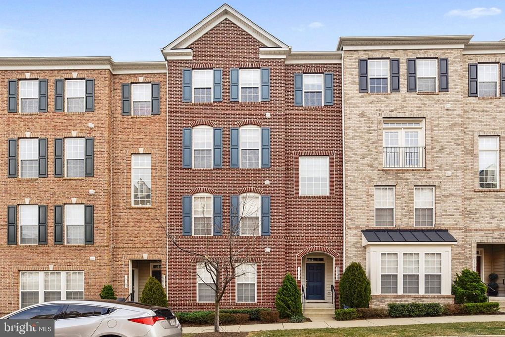 15175 Lancashire Dr, Woodbridge VA 22191 - Coming Soon by 12:45 Team! header image.