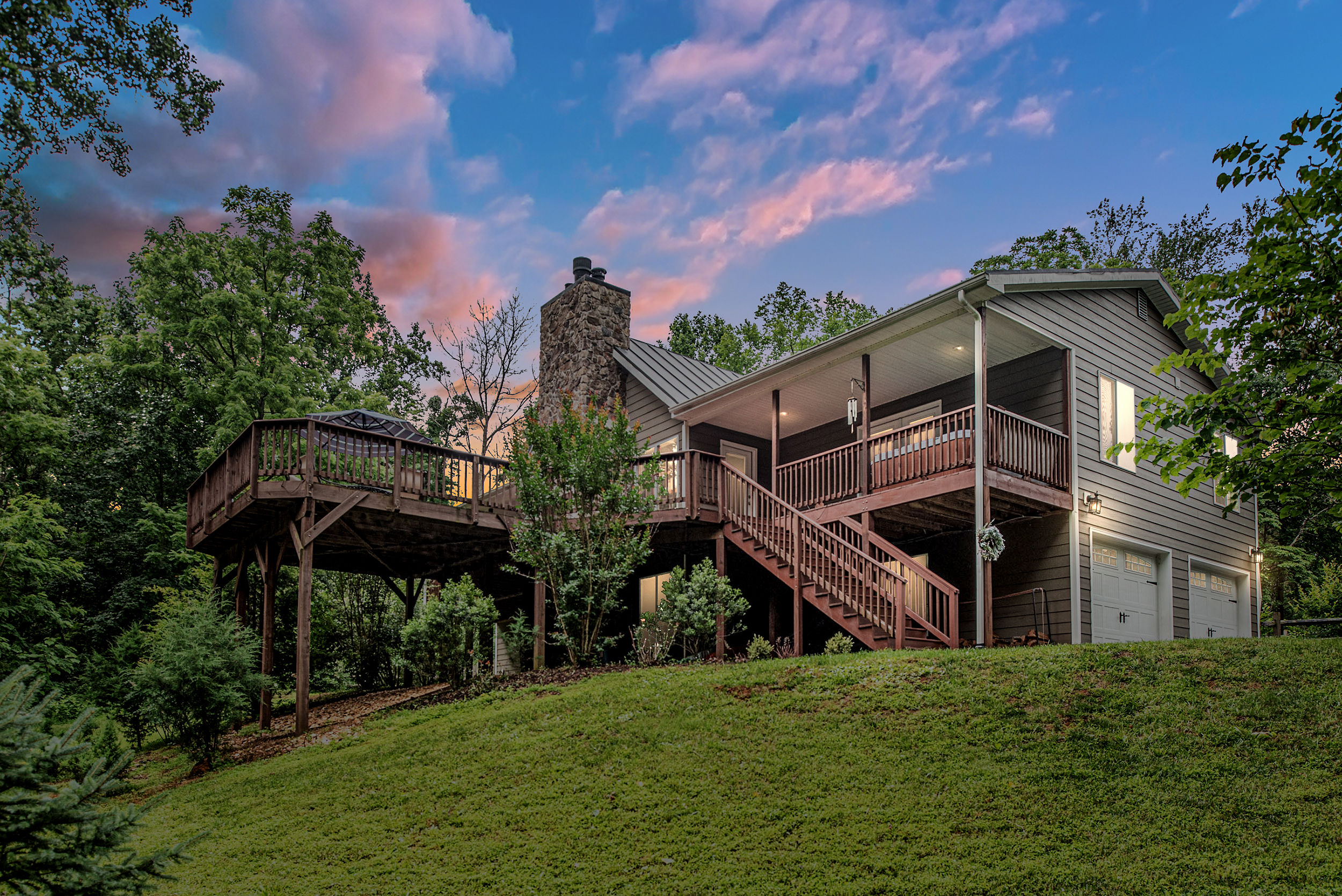 Timberland Manor Estates 431 Timberland Manor Dr, Bentonville, VA 22610 Just Listed! By-12:45Team header image.