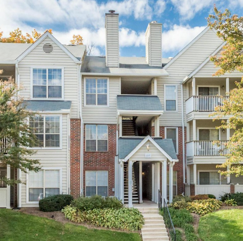 Penderbrook 12157 Penderview Terrace, #806, Fairfax, VA 22033 Coming Soon! By-12:45Team header image.