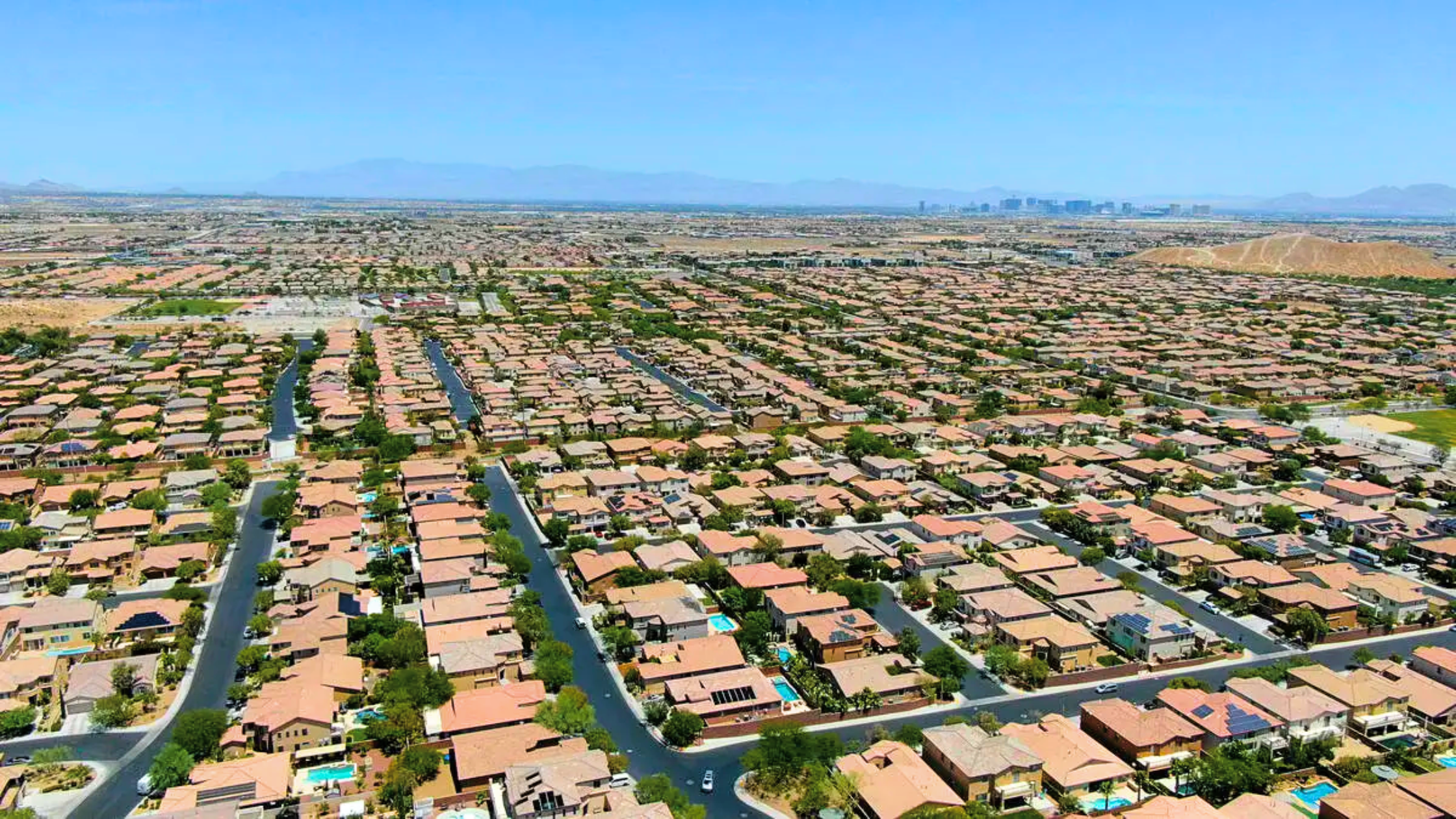 New Homes are coming to Mountains Edge and Homebuyers are paying attention header image.