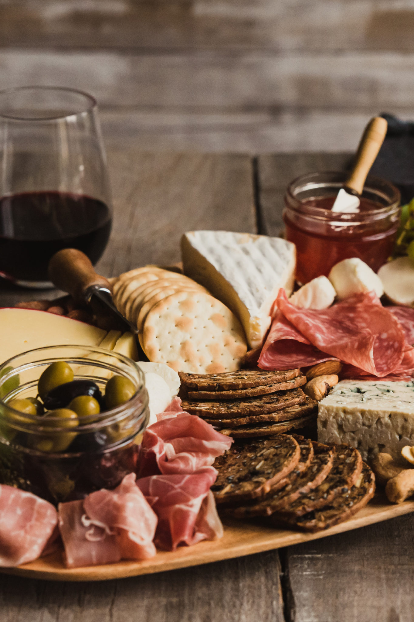 Build Your Own Show-Stopping Charcuterie Board header image.