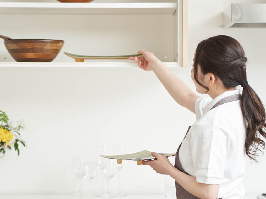 Releasing Clutter: Gaining Some Peace header image.