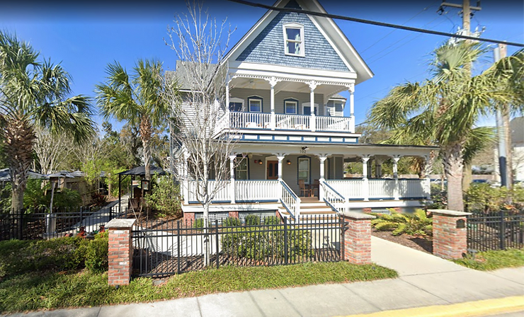 La Nouvelle header image.