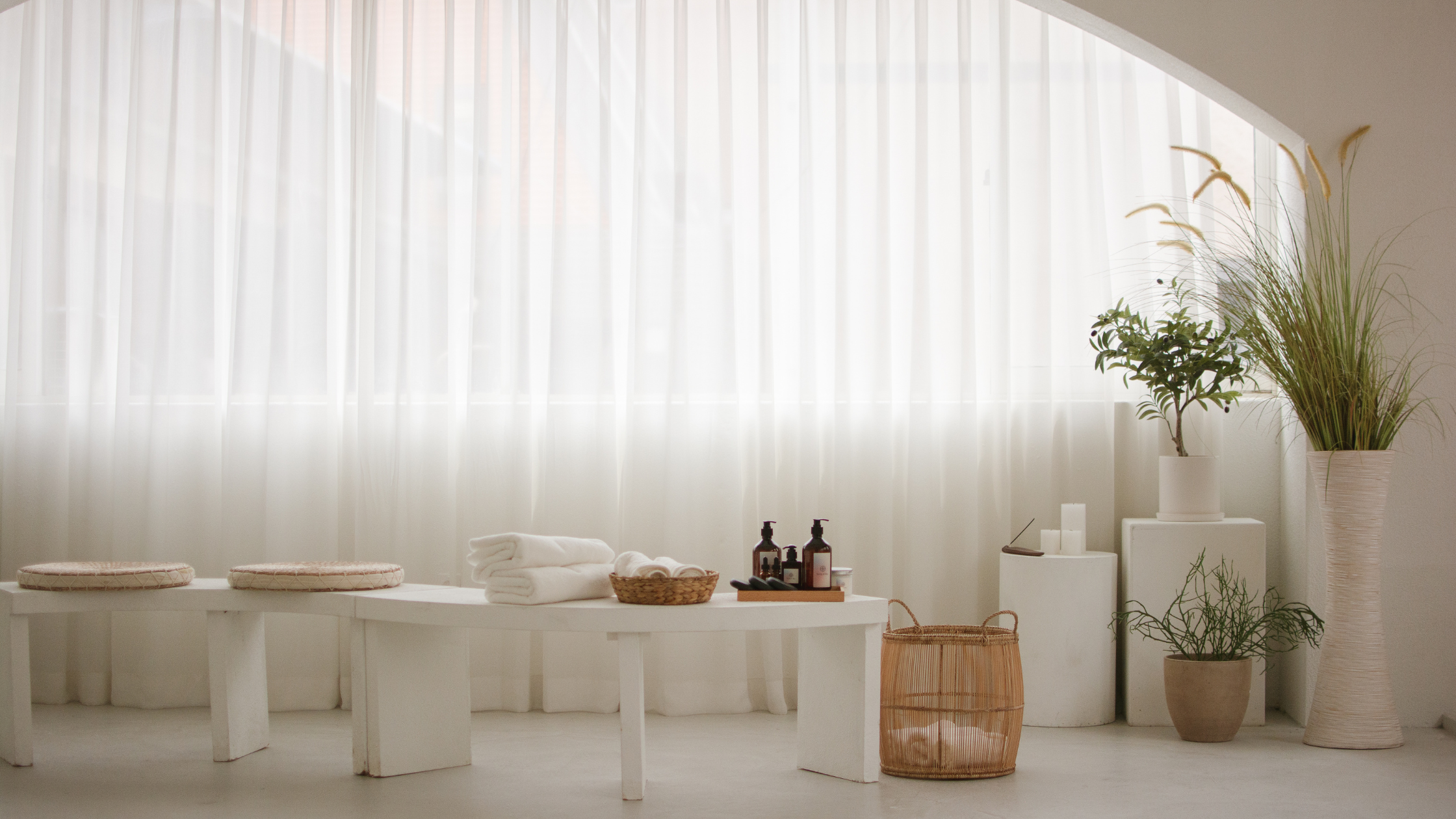 How to Have a Fun Spring Staycation in Tulsa: Explore Your City Like a Tourist header image.