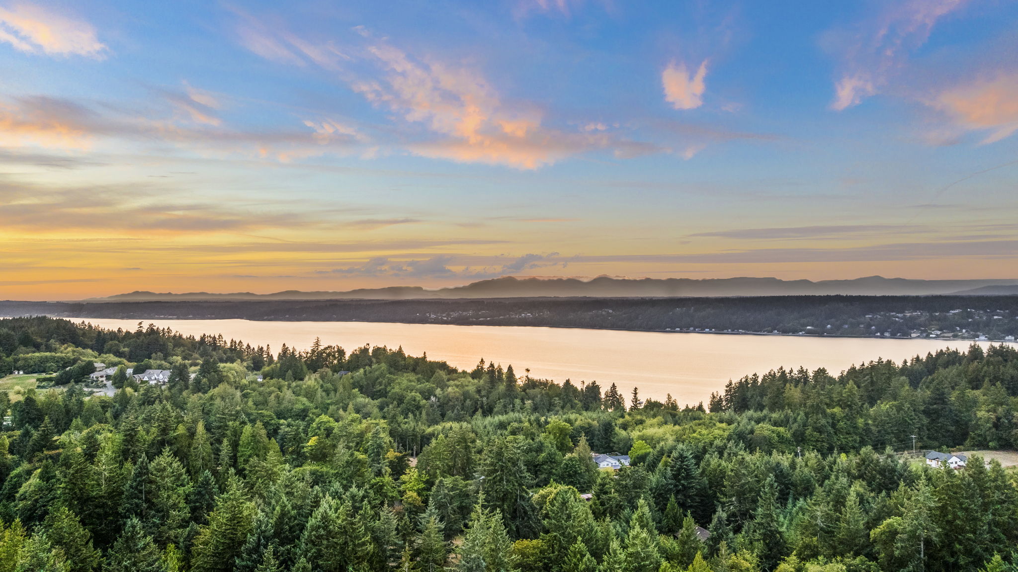 A Local’s Guide to the Best Parks in Gig Harbor, Washington header image.