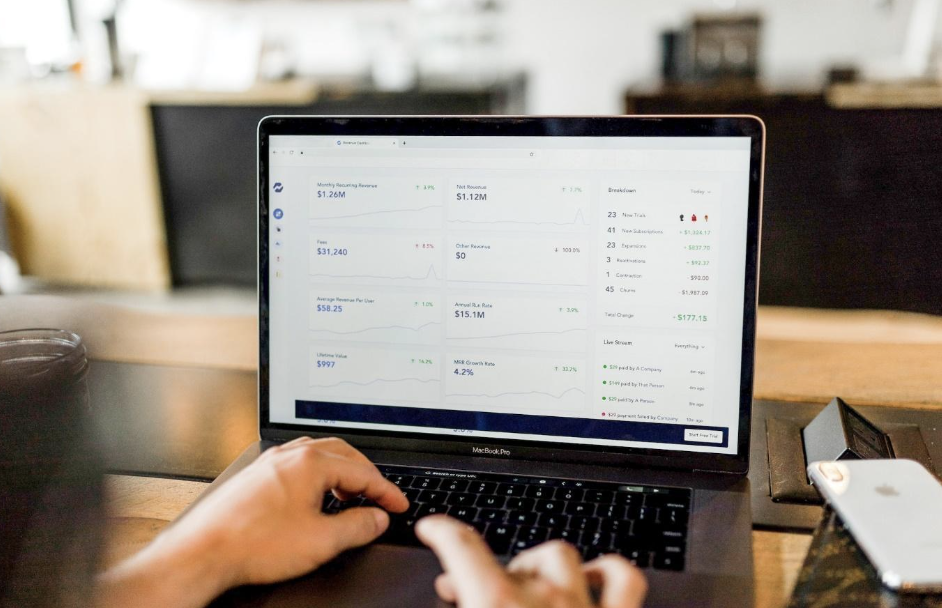 Understanding the Basics of Home Loan Refinancing header image.