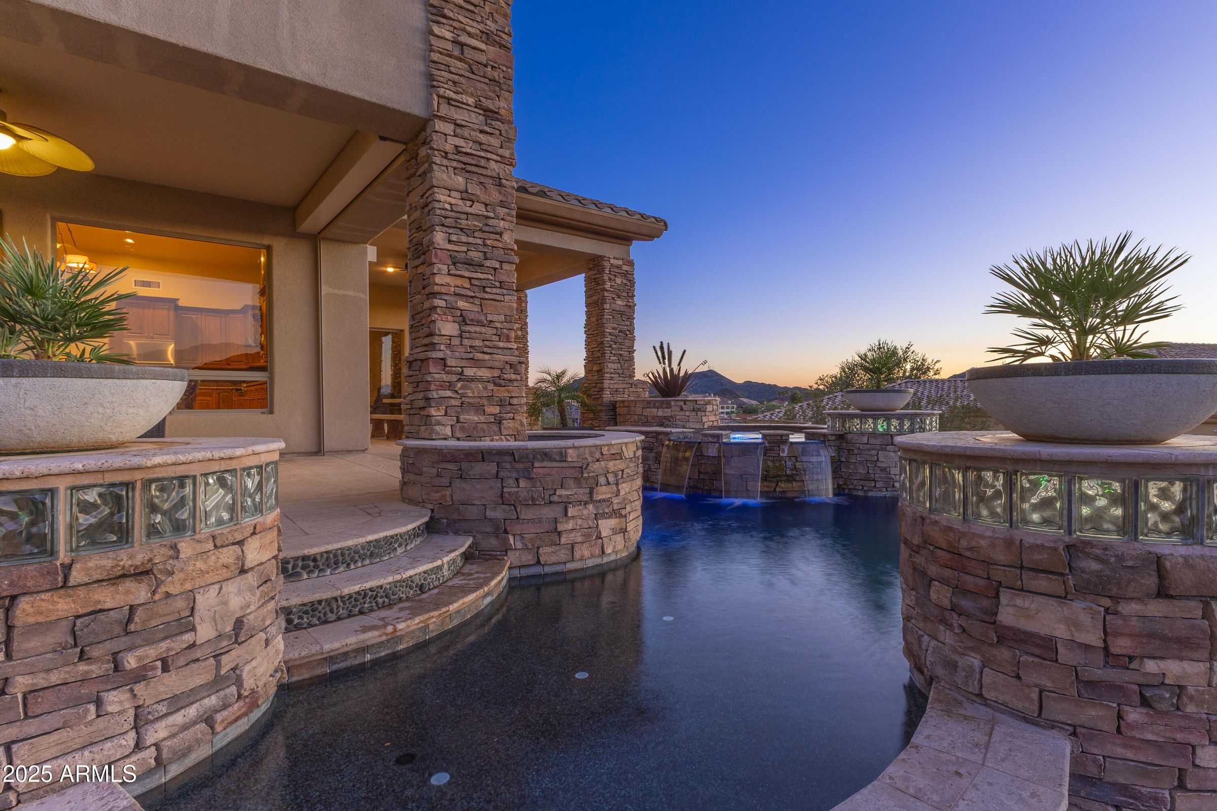 Moon Valley Top Agent