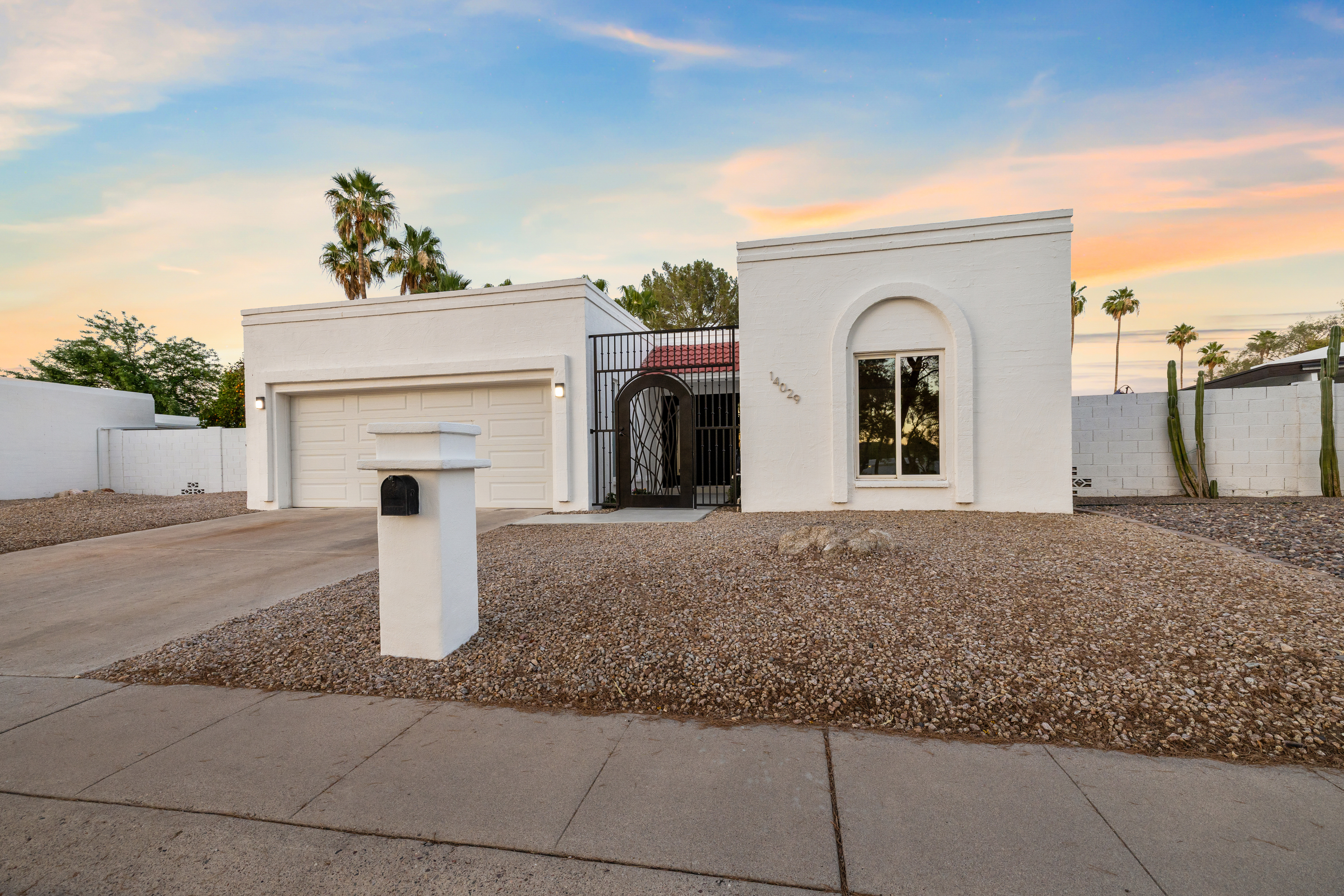 Updated Dell Trailor home for sale in Moon Valley's Hillcrest East neighborhood header image.