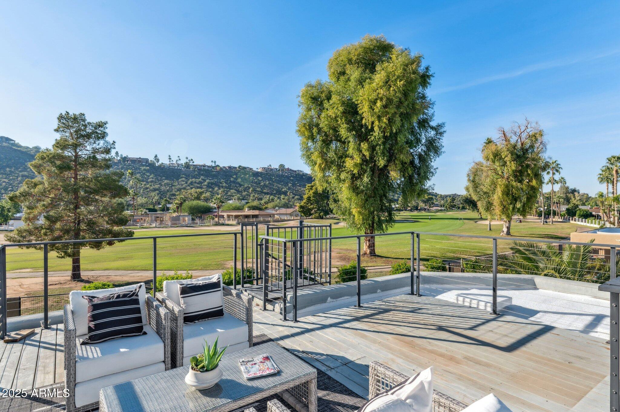 702 W Moon Valley Dr, Phoenix, AZ 85023 - Deck