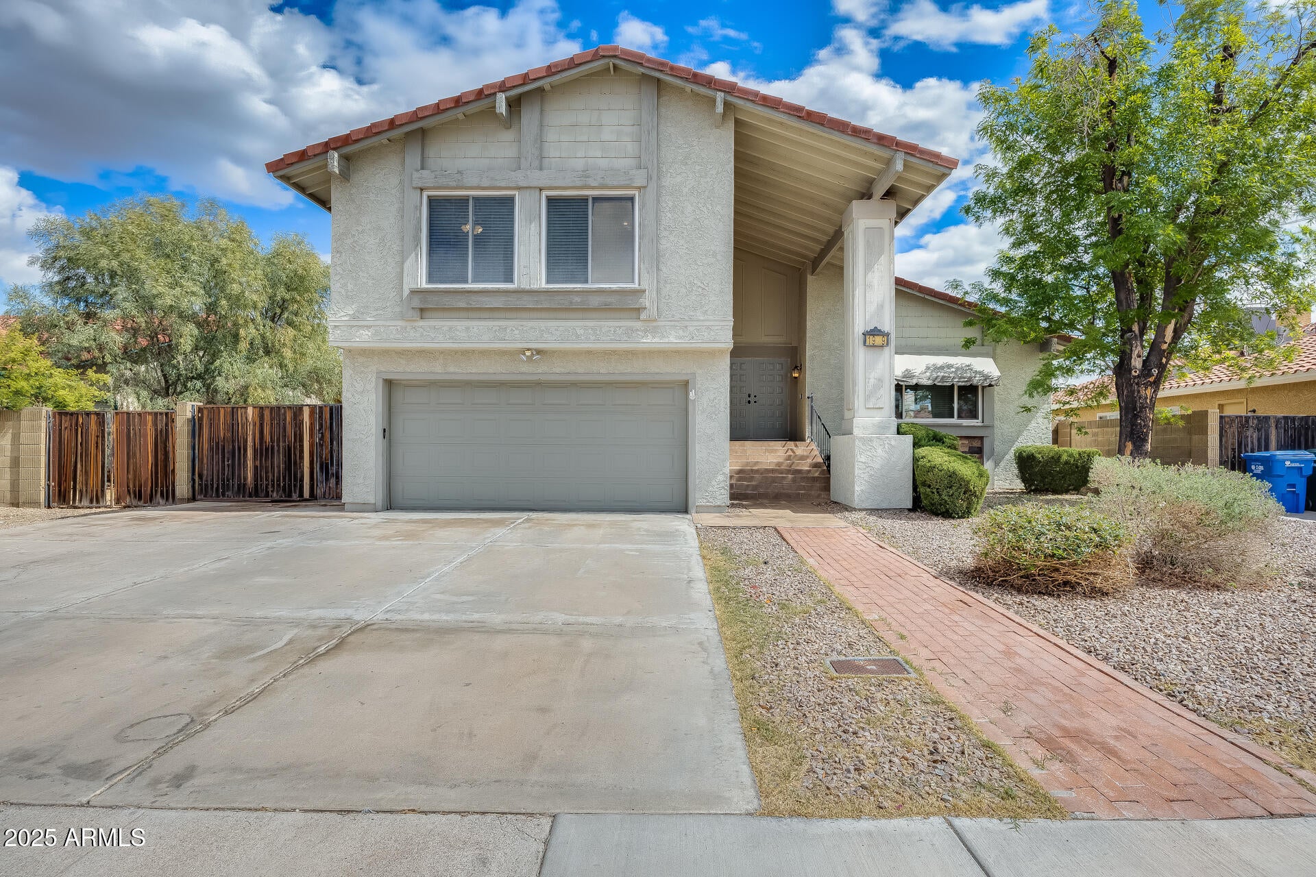 BEST REALTOR IN MOON VALLEY