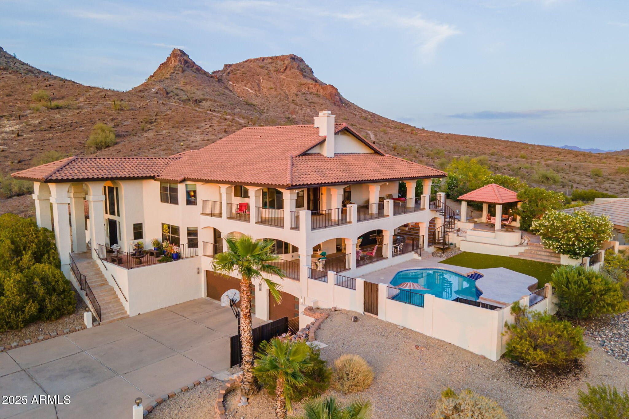 BEST REALTOR IN MOON VALLEY