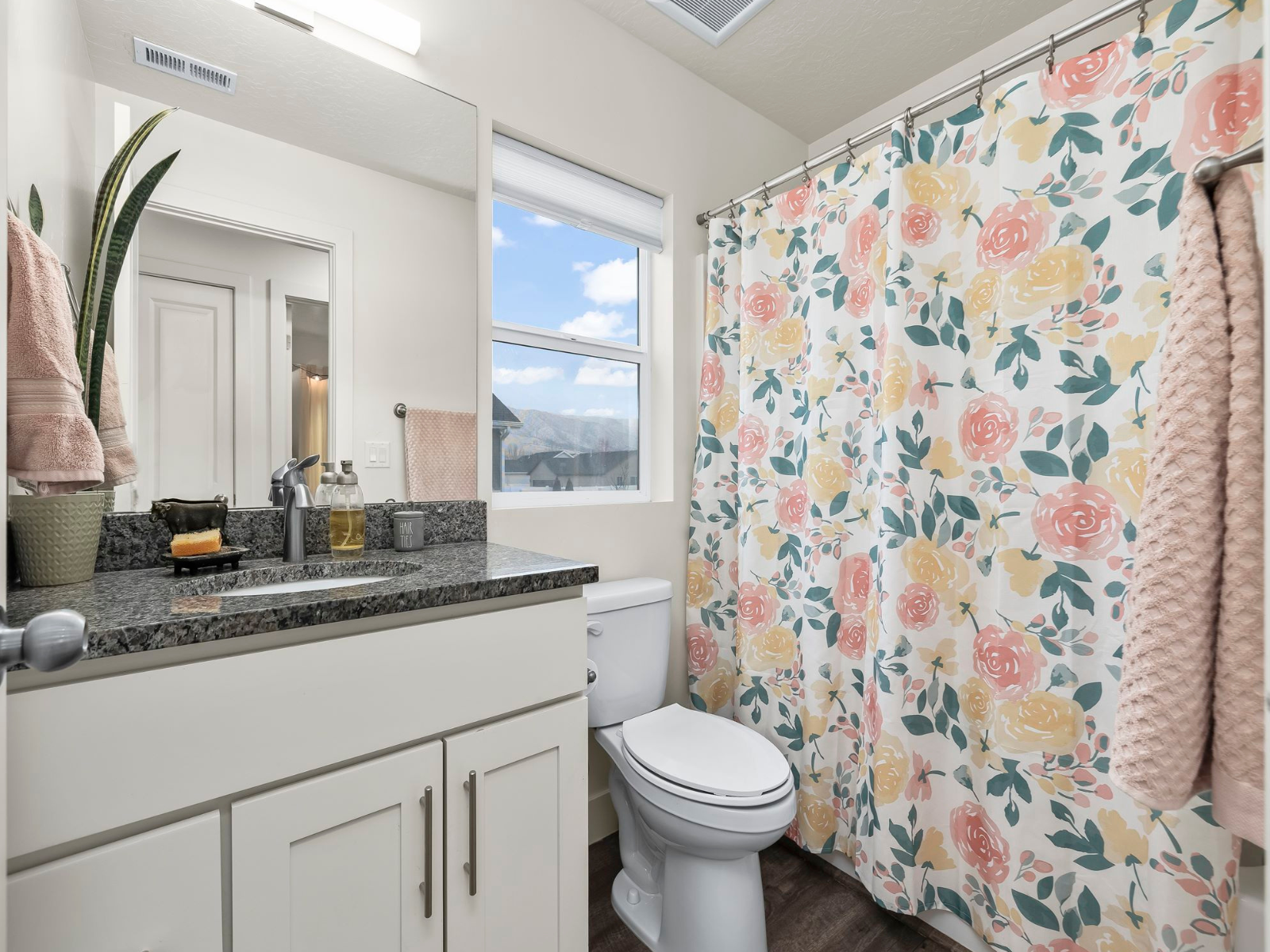 Update Your Bathroom this Weekend header image.