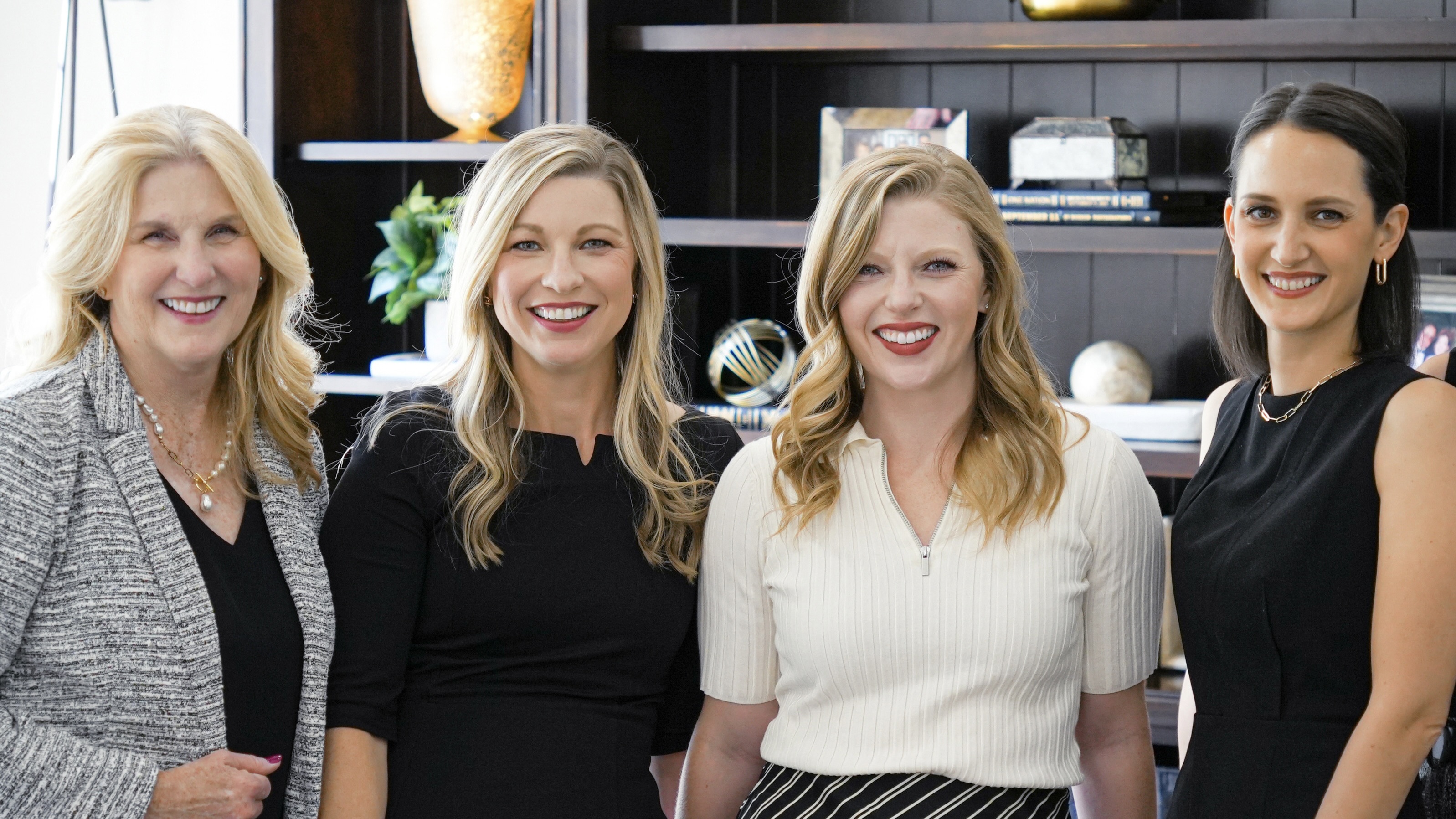 Before You Hire a REALTOR®, Read This 👀 header image.