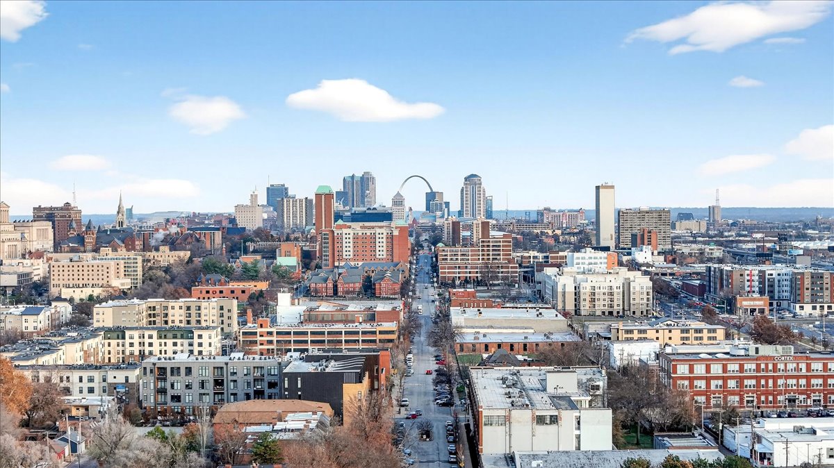 What $500,000 Buys Around St. Louis header image.