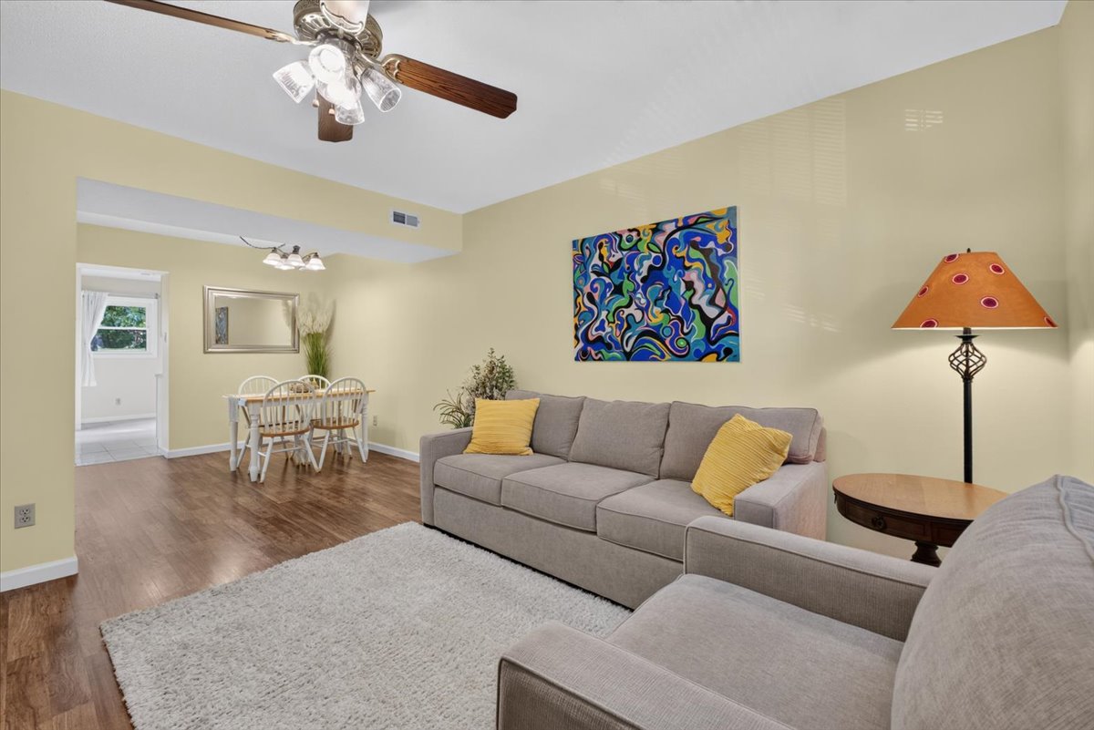 Your Brentwood Forest Story Starts Here: 9026 W Swan Circle header image.