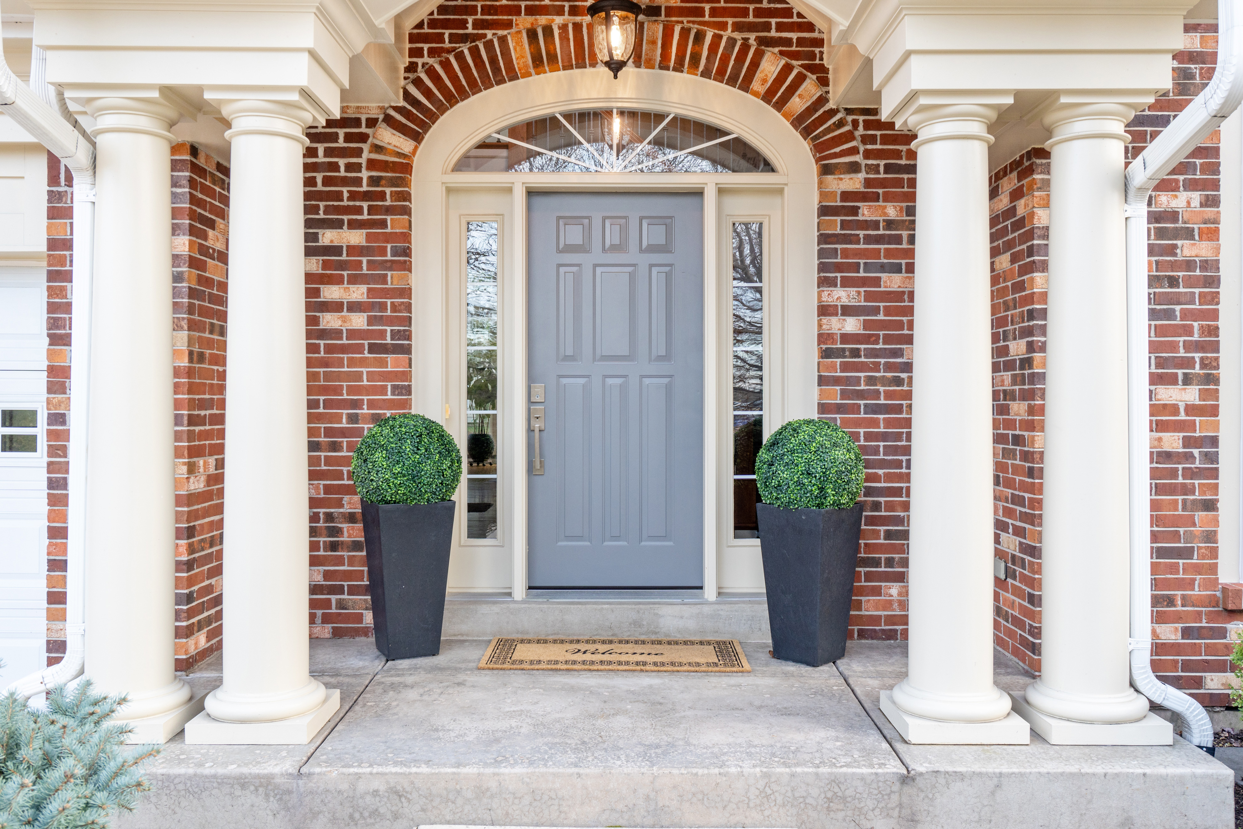 Should You Upgrade Your Home or Buy New? header image.