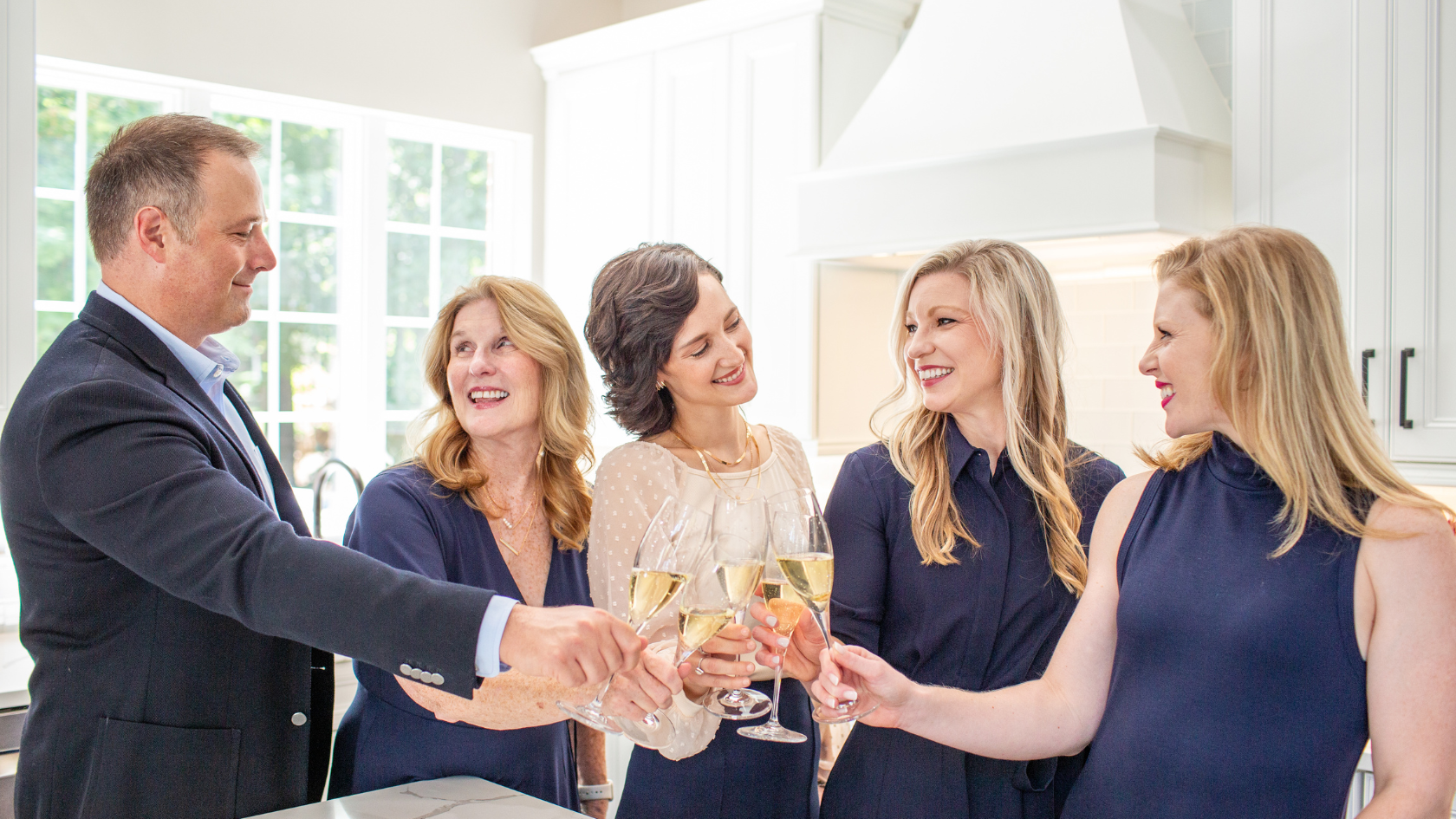 Calling all REALTORS®! Are you a great fit to join our Partner Agent Program? header image.