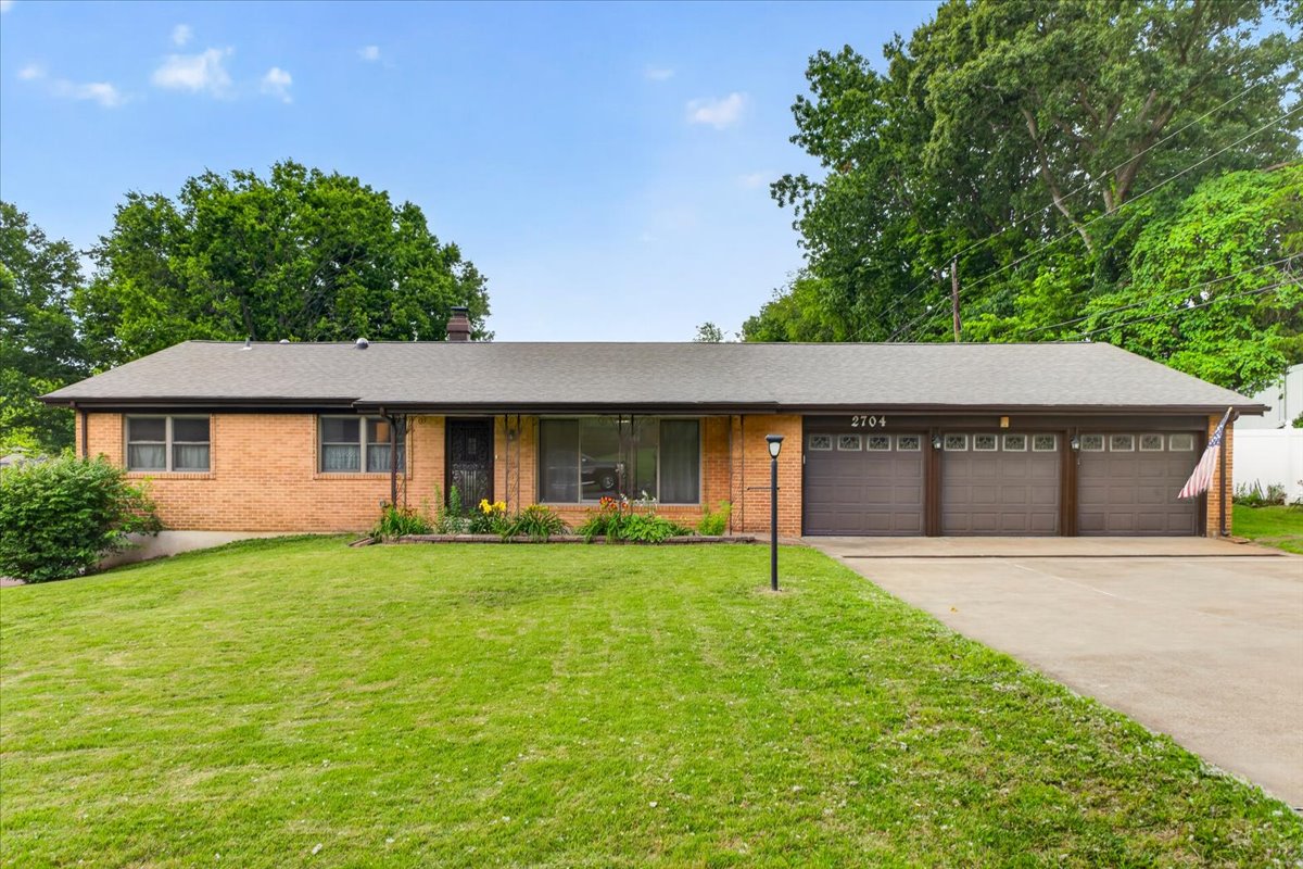 Good Bones, Great Potential, Endless Possibilities: 2704 Lido Lane header image.